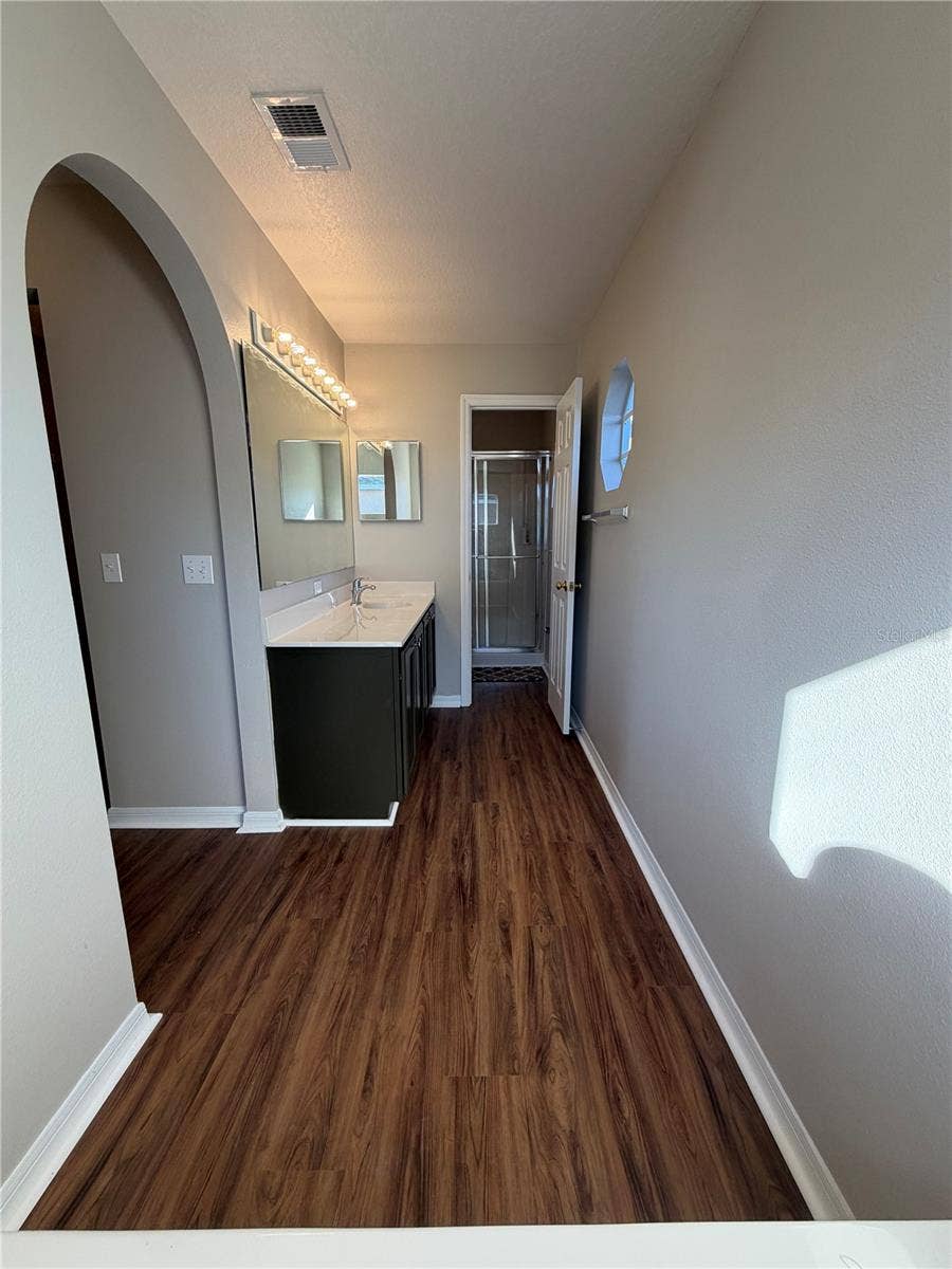 465 FISH HAWK DRIVE, Winter Haven, FL 33884 Primary En-Suite Bathroom