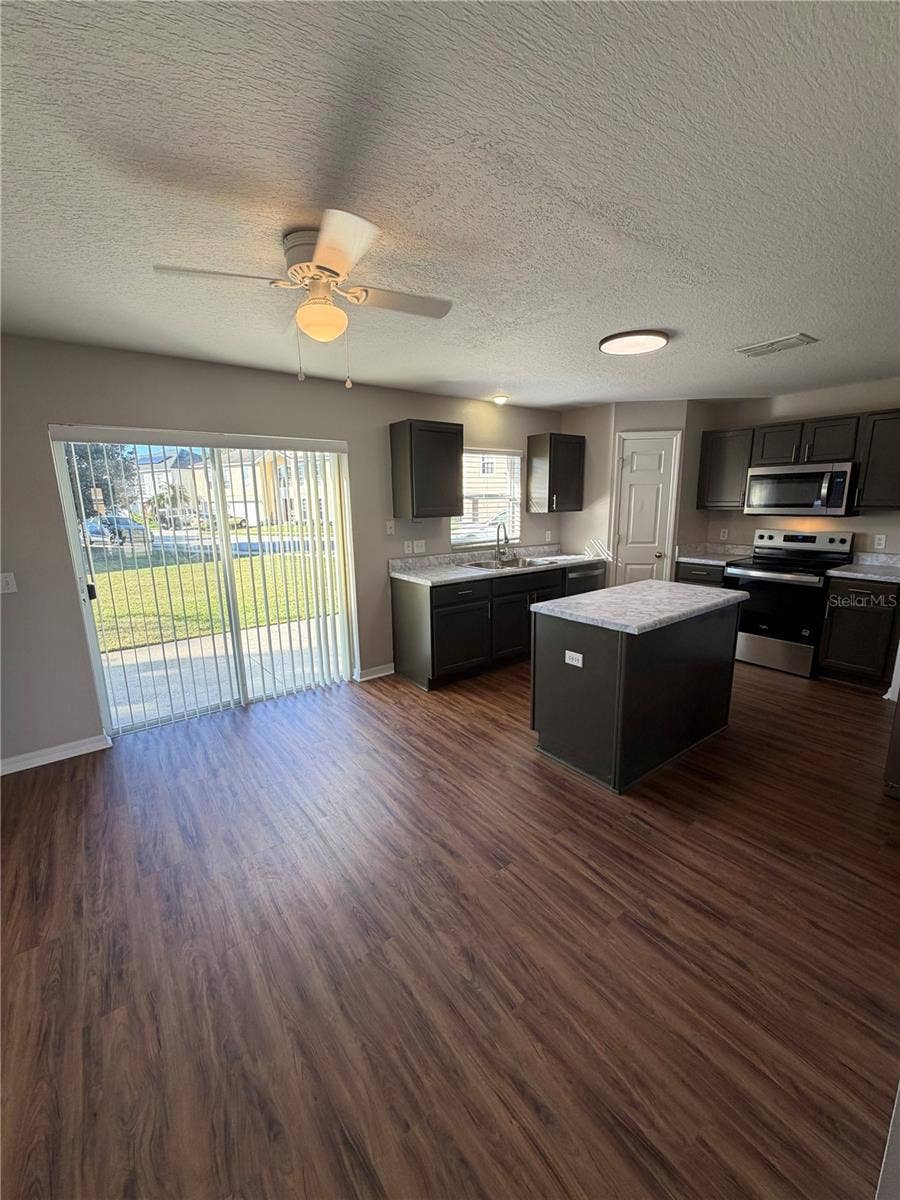 465 FISH HAWK DRIVE, Winter Haven, FL 33884 Kitchen