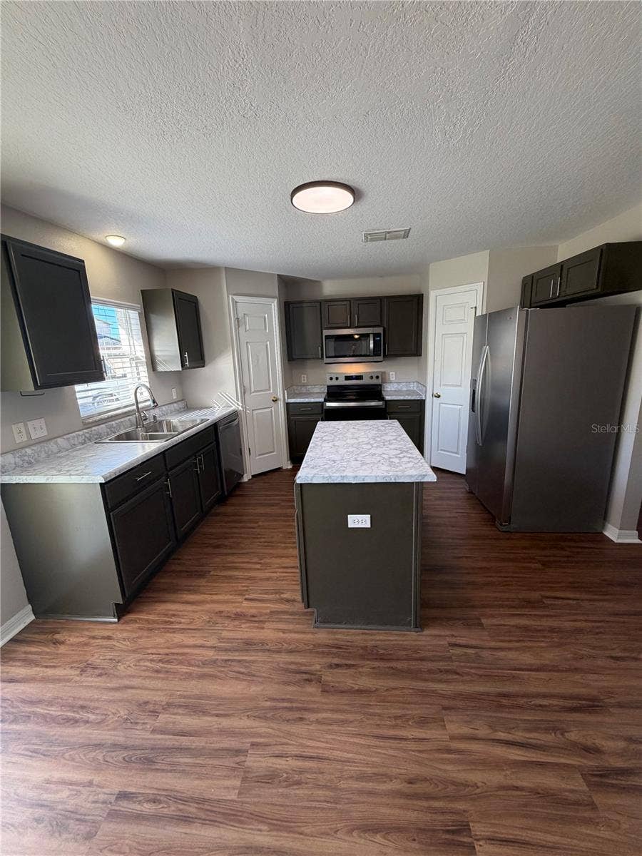465 FISH HAWK DRIVE, Winter Haven, FL 33884 465 FISH HAWK DRIVE, Winter Haven, FL 33884