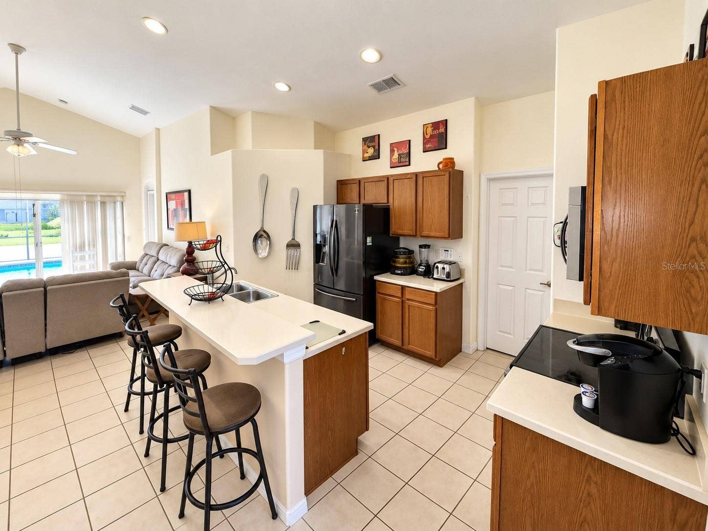 Kitchen breakfast nook