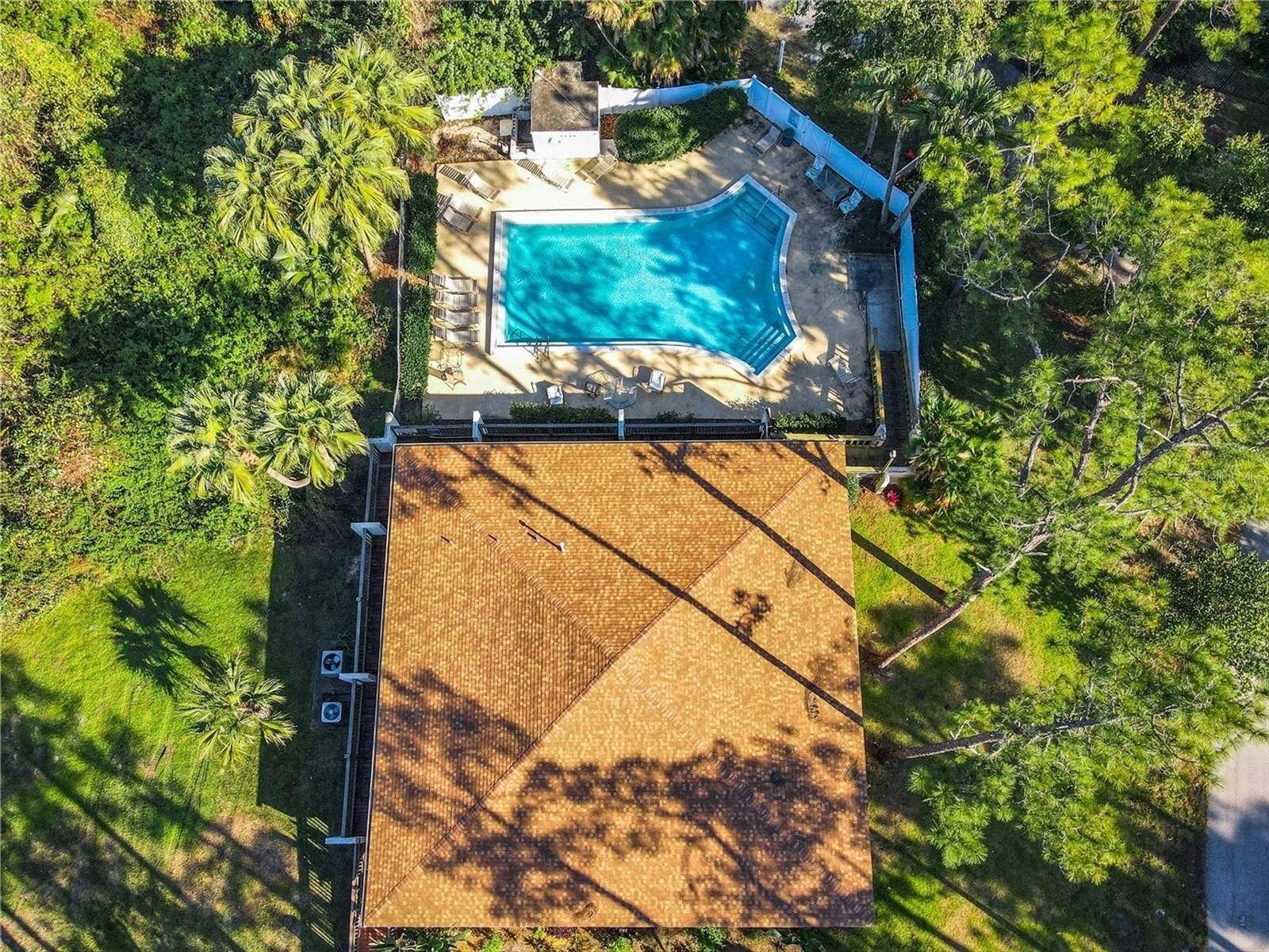 273 MARIPOSA STREET, Winter Haven, FL 33884 Clubhouse and Pool