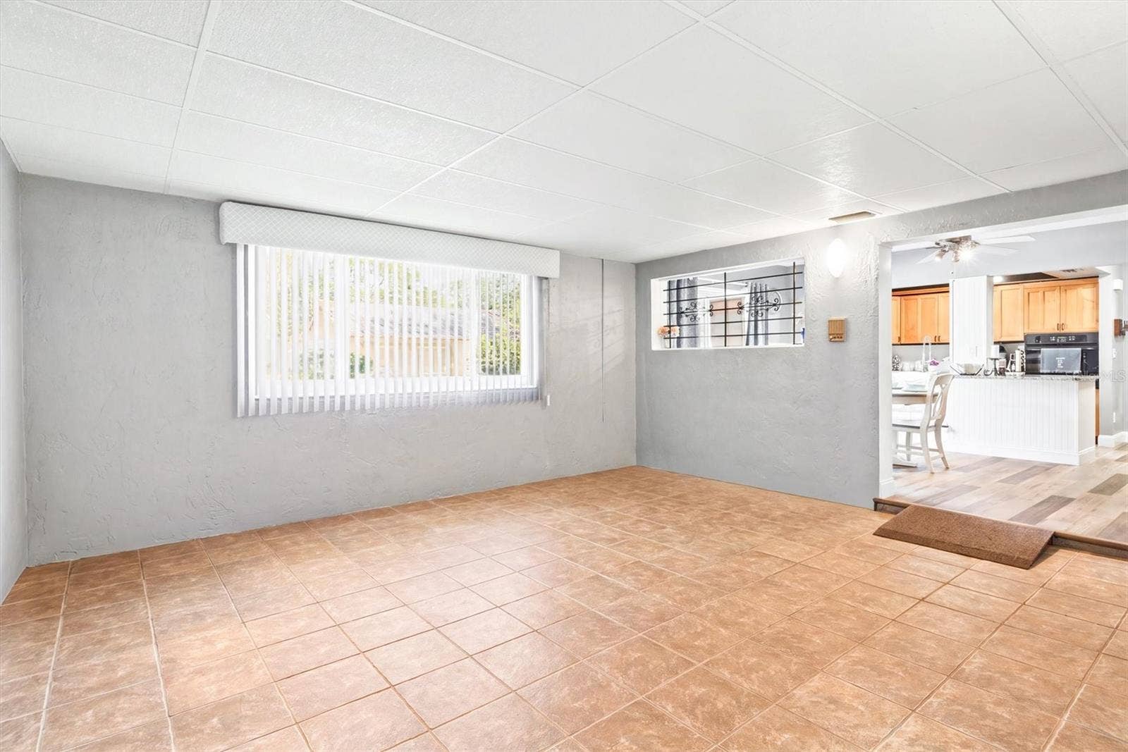 273 MARIPOSA STREET, Winter Haven, FL 33884 Family Room - Ceramic Tile Flooring