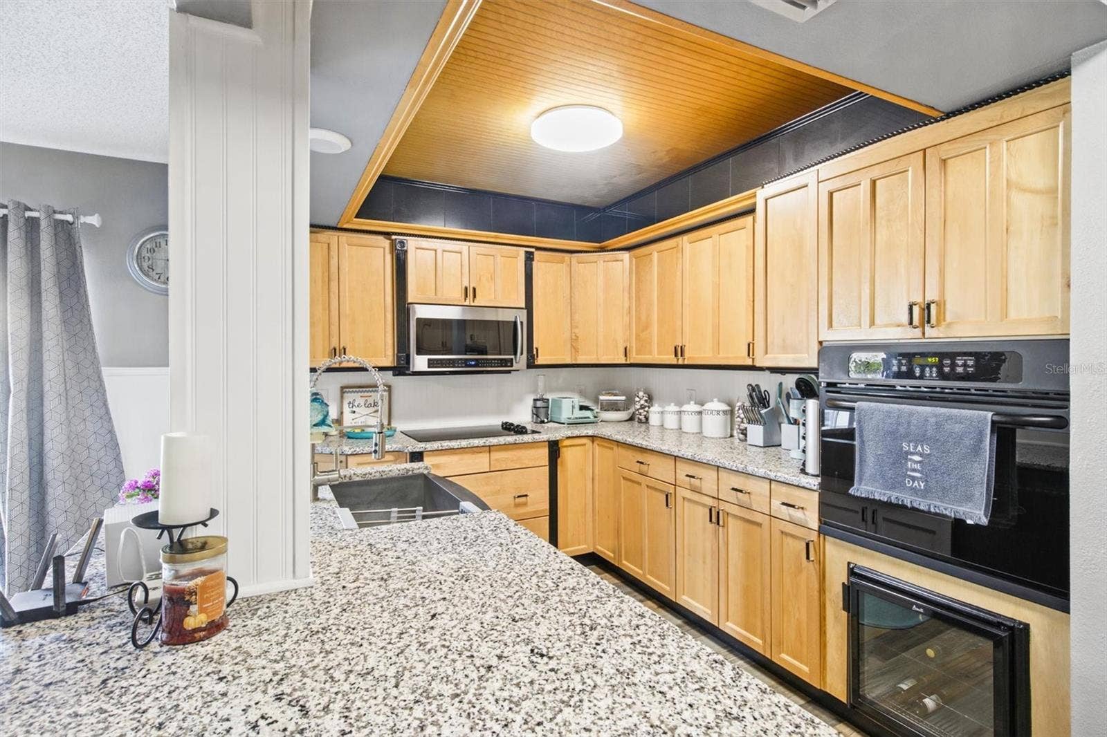 273 MARIPOSA STREET, Winter Haven, FL 33884 Kitchen - Granite Countertops