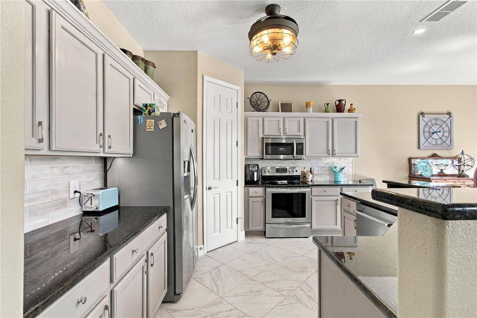 GRANITE COUNTERS