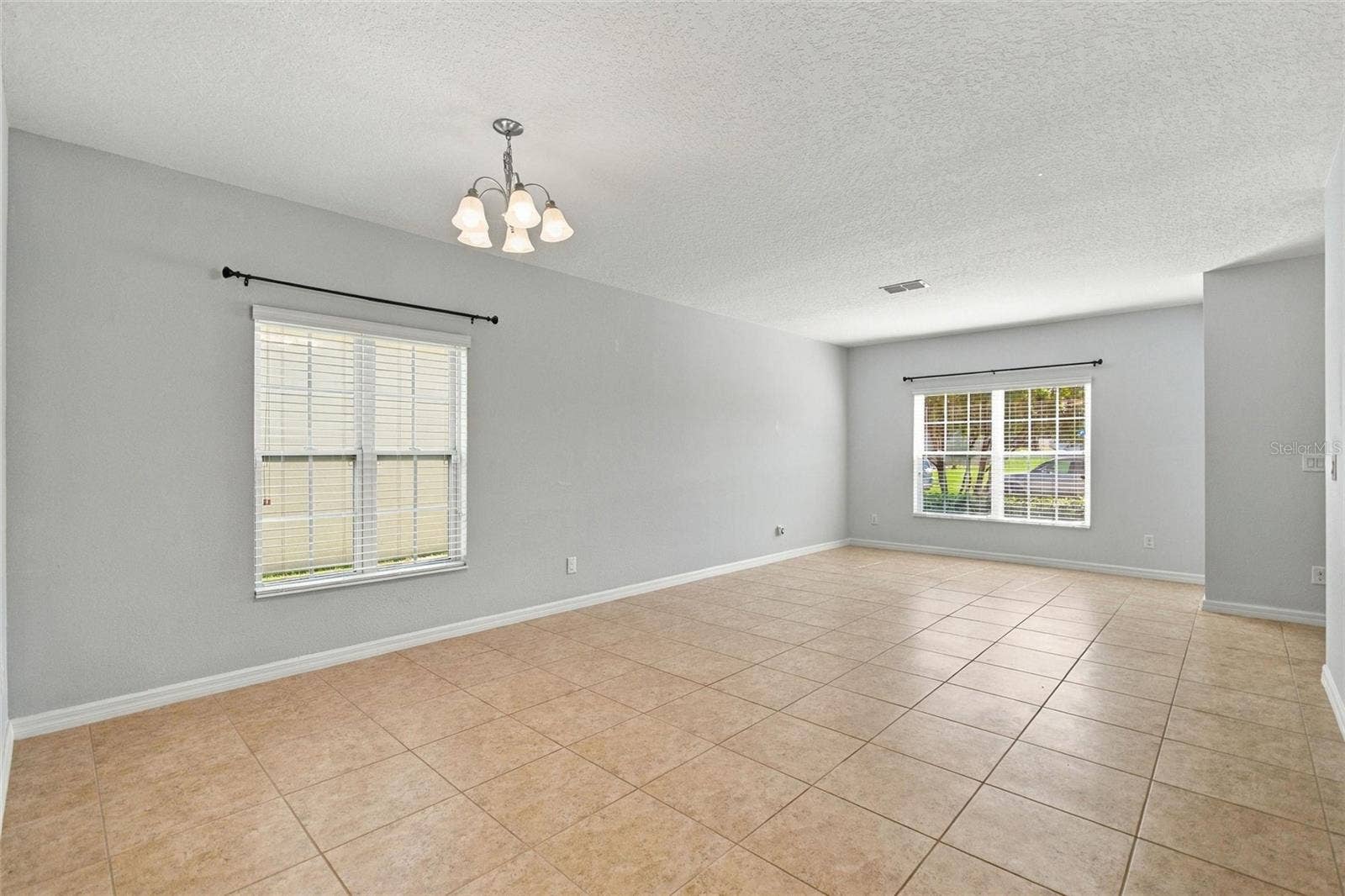 625 OGELTHORPE DR, Davenport, FL 33897 625 OGELTHORPE DR, Davenport, FL 33897