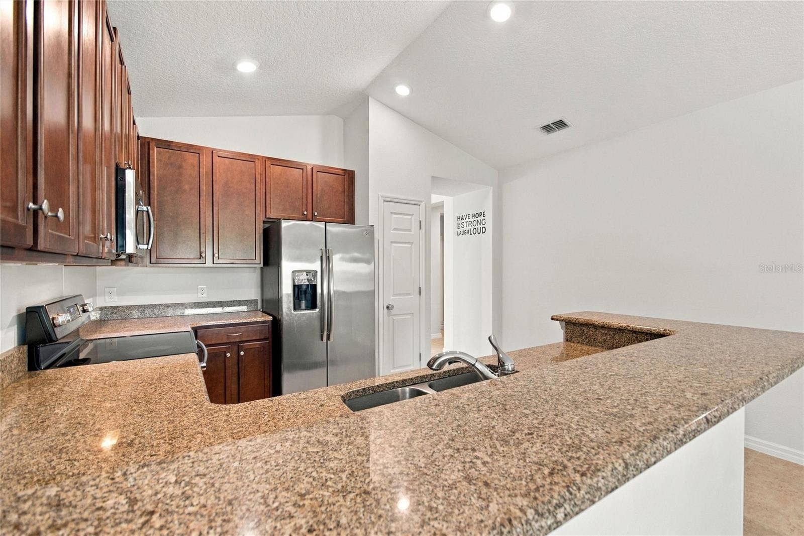 625 OGELTHORPE DR, Davenport, FL 33897 625 OGELTHORPE DR, Davenport, FL 33897