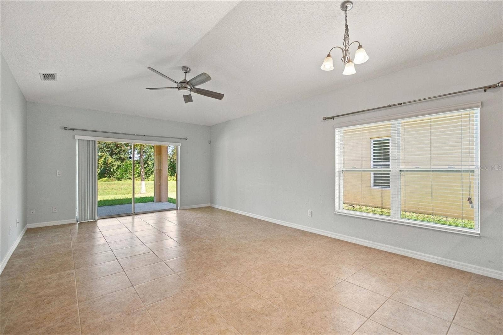 625 OGELTHORPE DR, Davenport, FL 33897 625 OGELTHORPE DR, Davenport, FL 33897