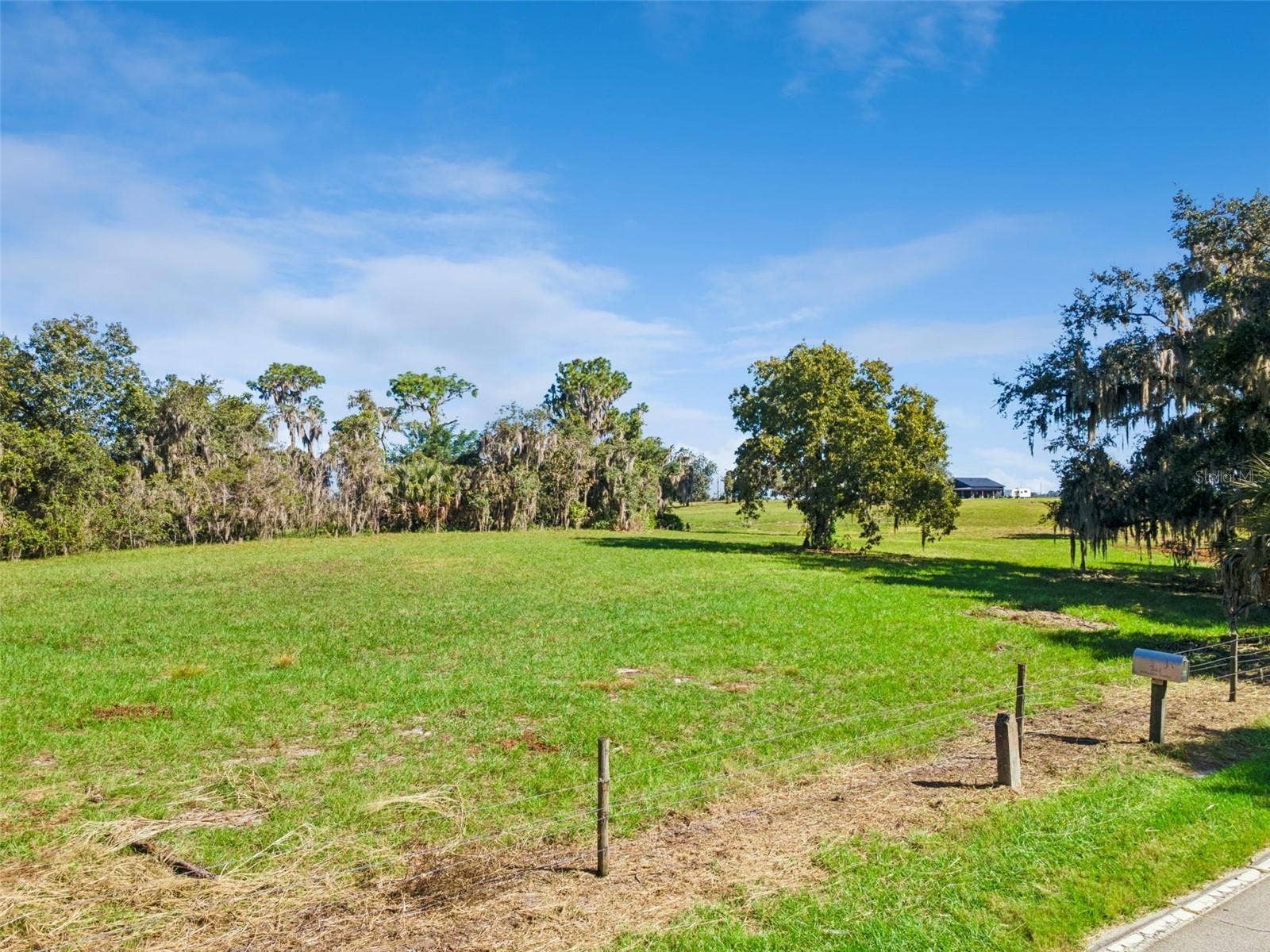 742 N LAKE REEDY BOULEVARD, Frostproof, FL 33843 742 N LAKE REEDY BOULEVARD, Frostproof, FL 33843