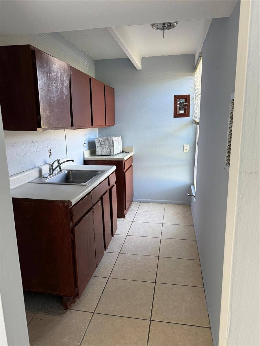 3031 CLUB CIRCLE, Lake Wales, FL 33854 Kitchen