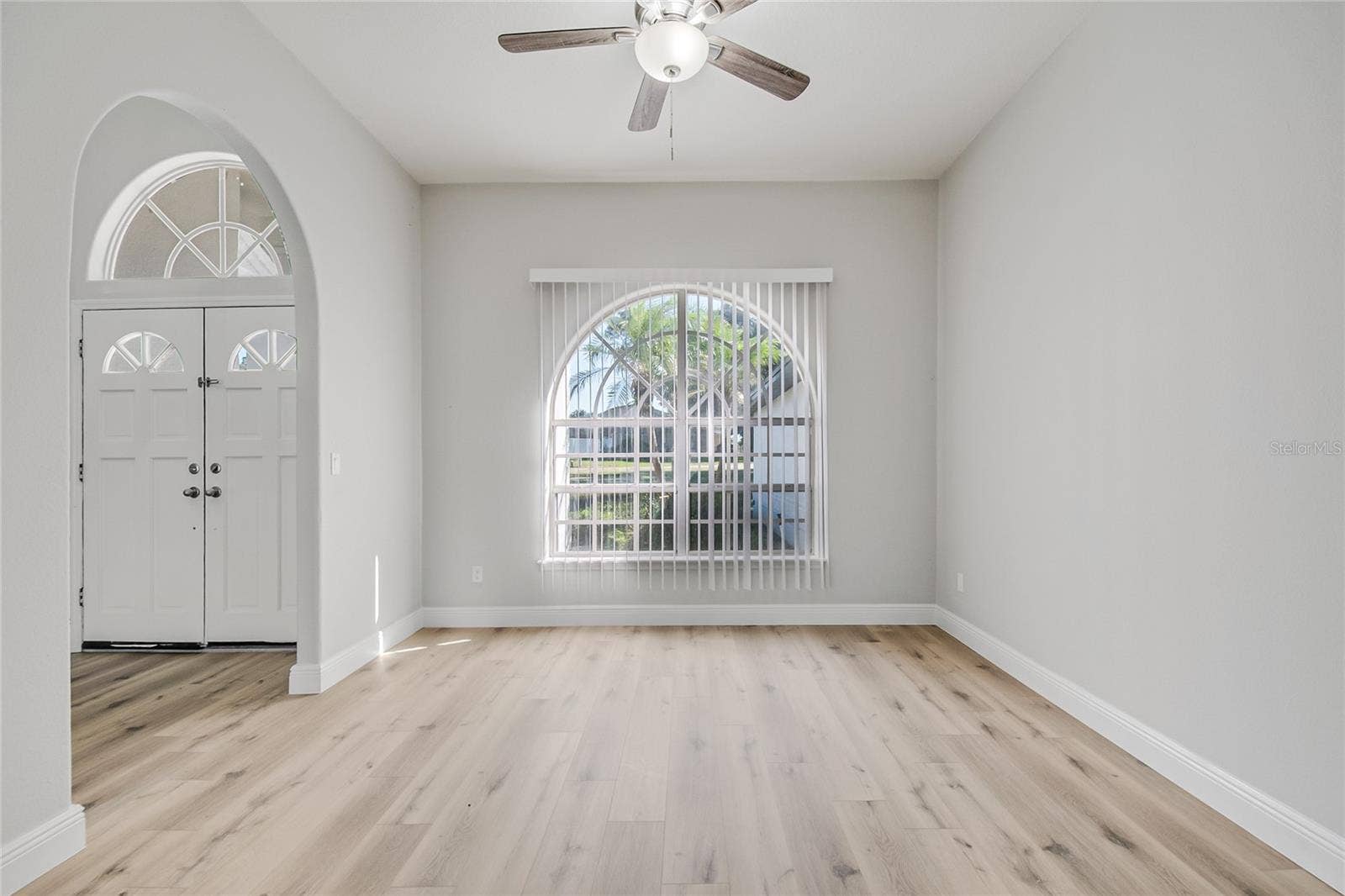 11614 LAKE KATHERINE CIRCLE, Clermont, FL 34711 11614 LAKE KATHERINE CIRCLE, Clermont, FL 34711