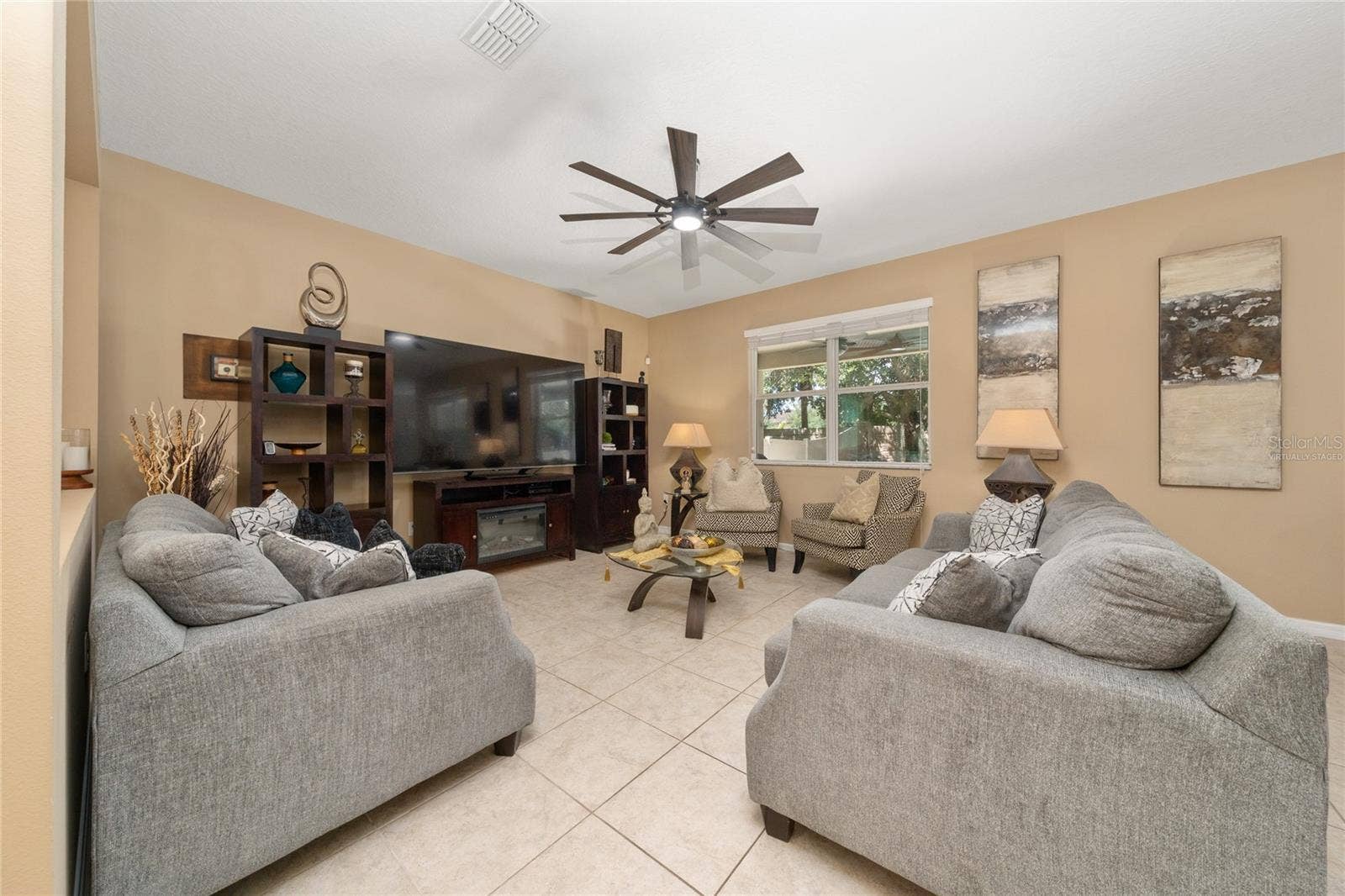 11919 VERRAZANO DRIVE, Orlando, FL 32836 Virtually Staged.