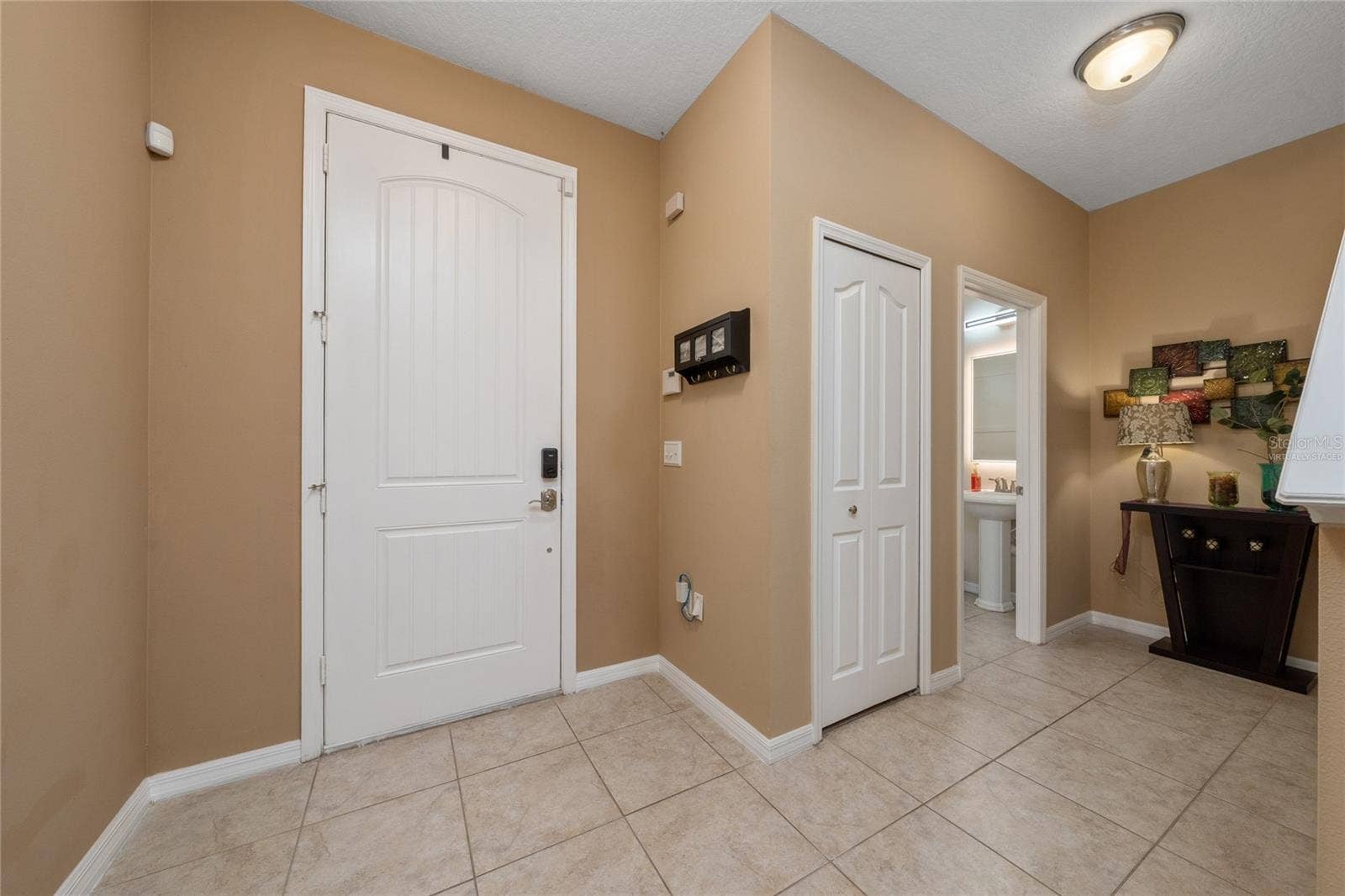 11919 VERRAZANO DRIVE, Orlando, FL 32836 Virtually Staged.