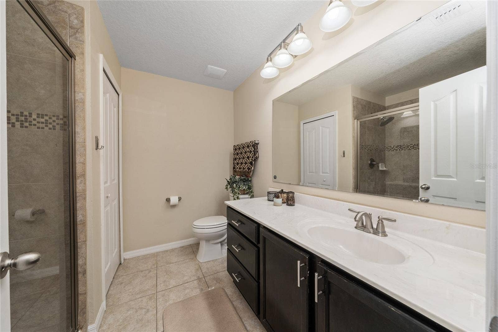 11919 VERRAZANO DRIVE, Orlando, FL 32836 11919 VERRAZANO DRIVE, Orlando, FL 32836