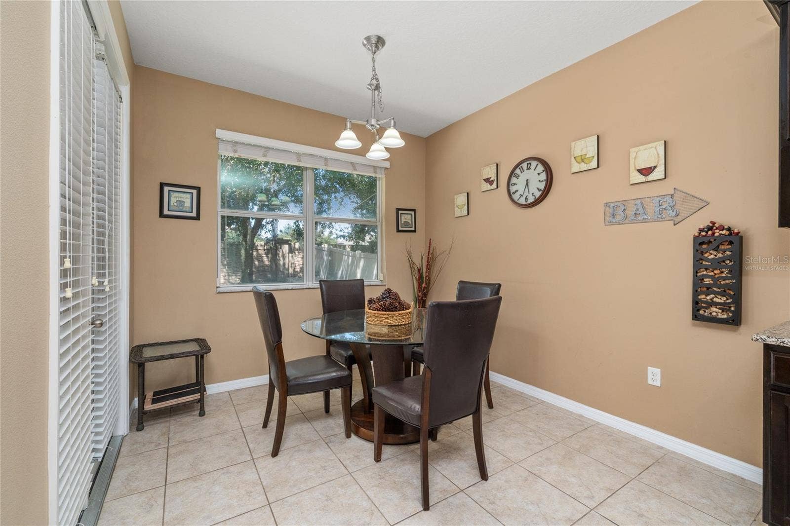11919 VERRAZANO DRIVE, Orlando, FL 32836 Virtually Staged.