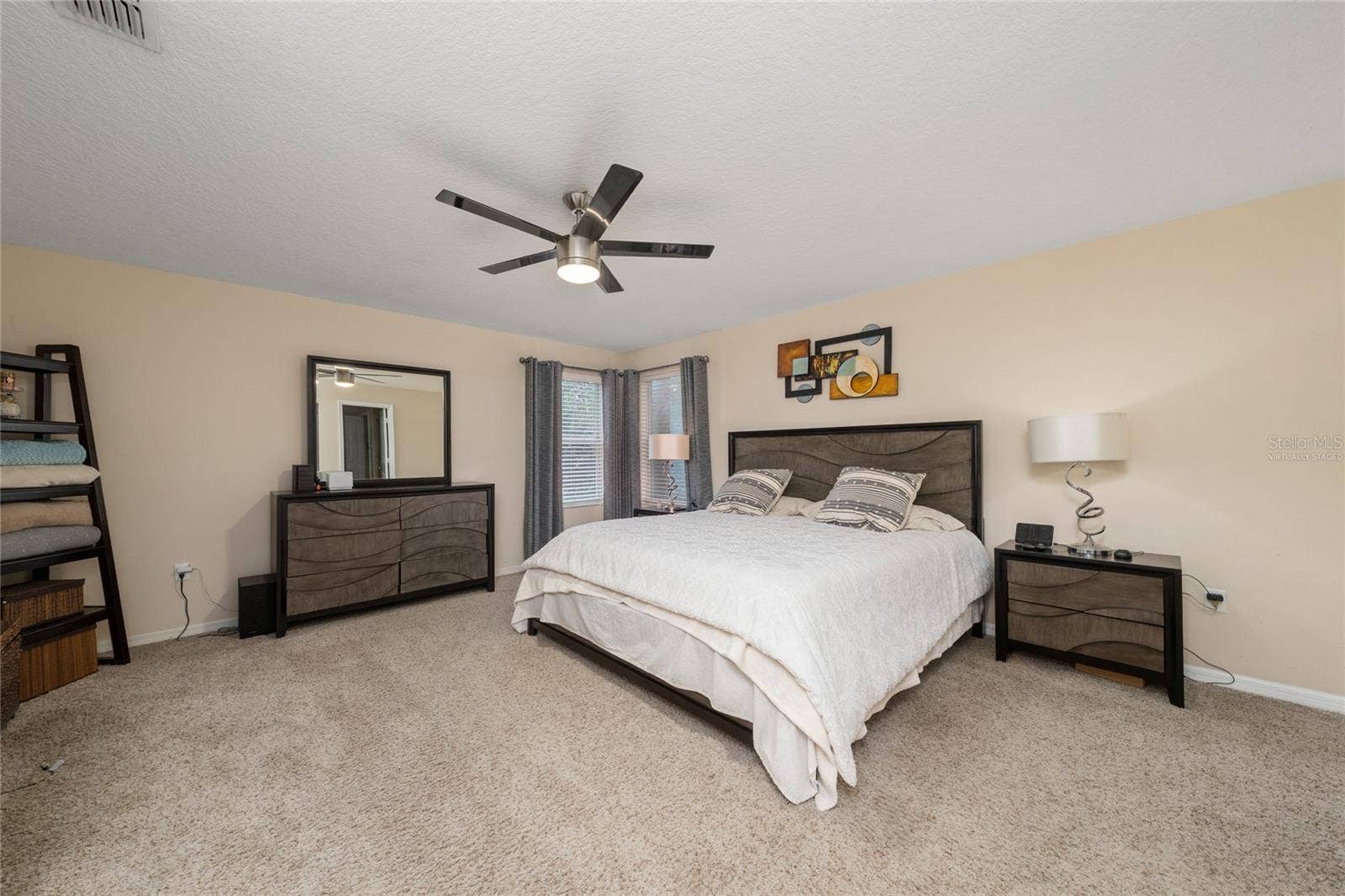 11919 VERRAZANO DRIVE, Orlando, FL 32836 Virtually Staged.