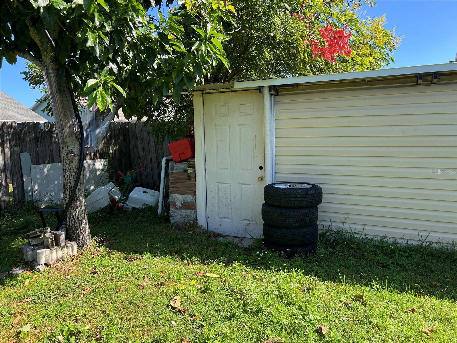 1557 WYMAN CIRCLE, Kissimmee, FL 34744 Exterior Shed back yard