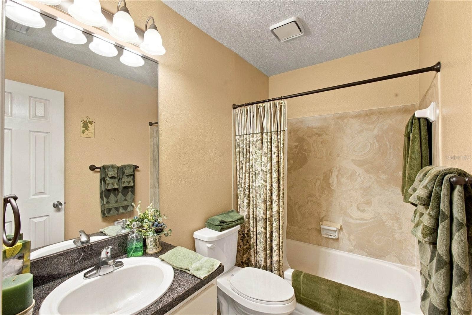 940 DOUGLAS AVENUE, #146, Altamonte Springs, FL 32714 940 DOUGLAS AVENUE, #146, Altamonte Springs, FL 32714