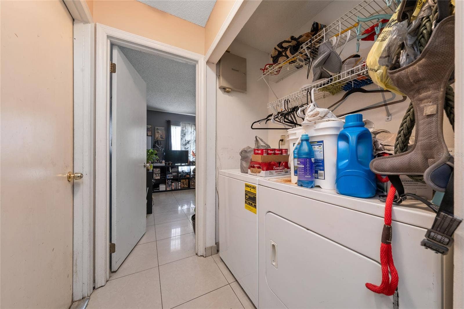 2062 TROPIC BAY COURT, Orlando, FL 32807 2062 TROPIC BAY COURT, Orlando, FL 32807