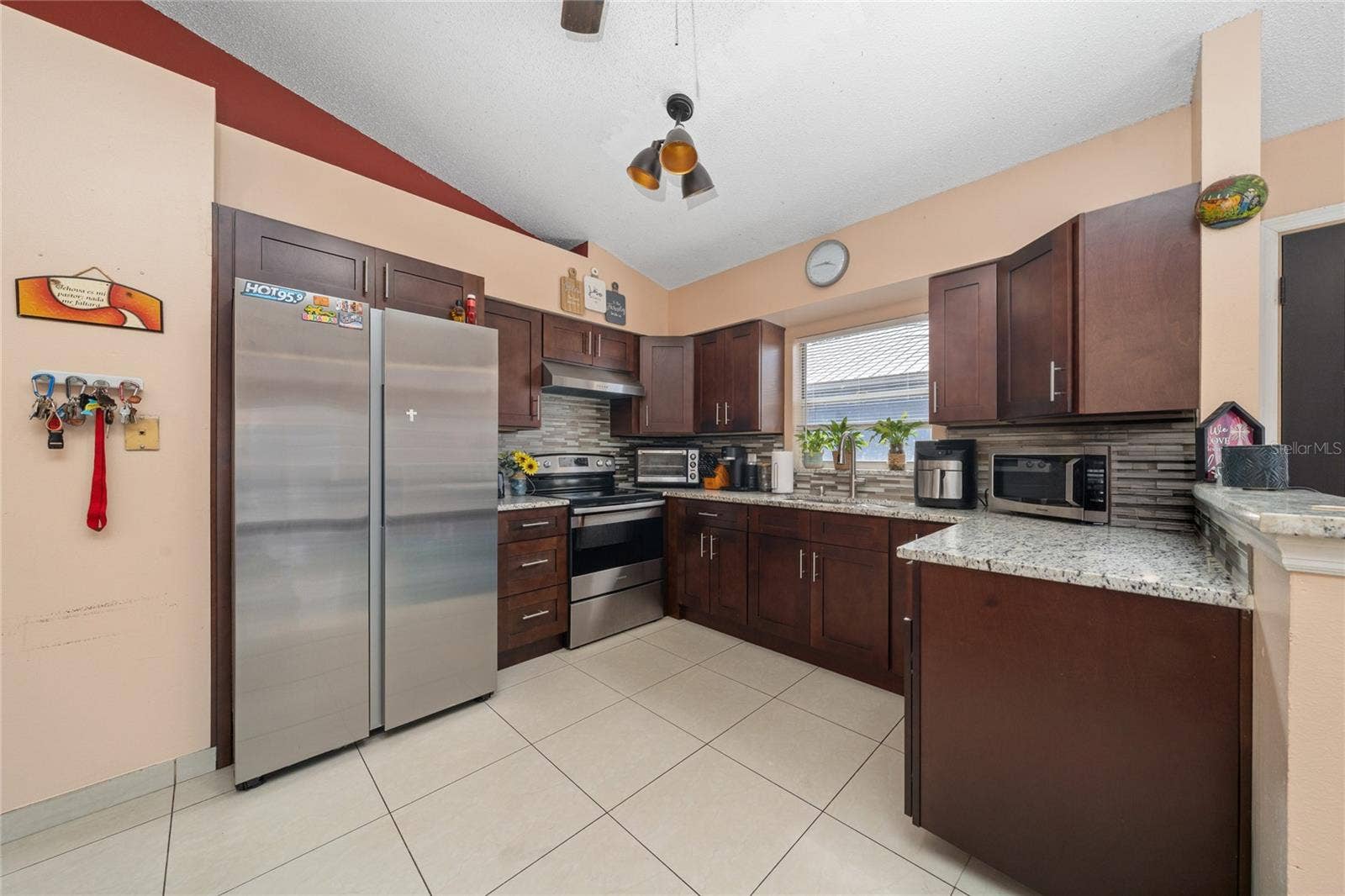 2062 TROPIC BAY COURT, Orlando, FL 32807 2062 TROPIC BAY COURT, Orlando, FL 32807