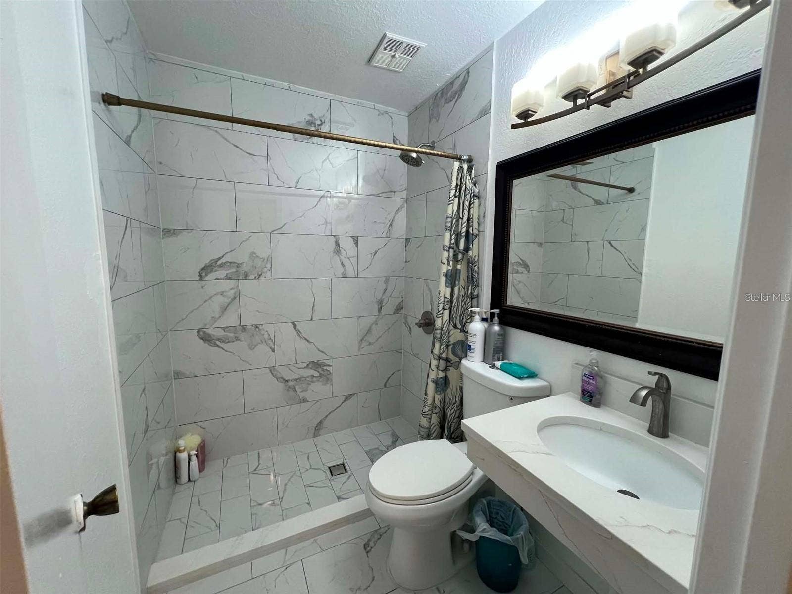 8936 ROSE HILL DRIVE, Orlando, FL 32818 8936 ROSE HILL DRIVE, Orlando, FL 32818
