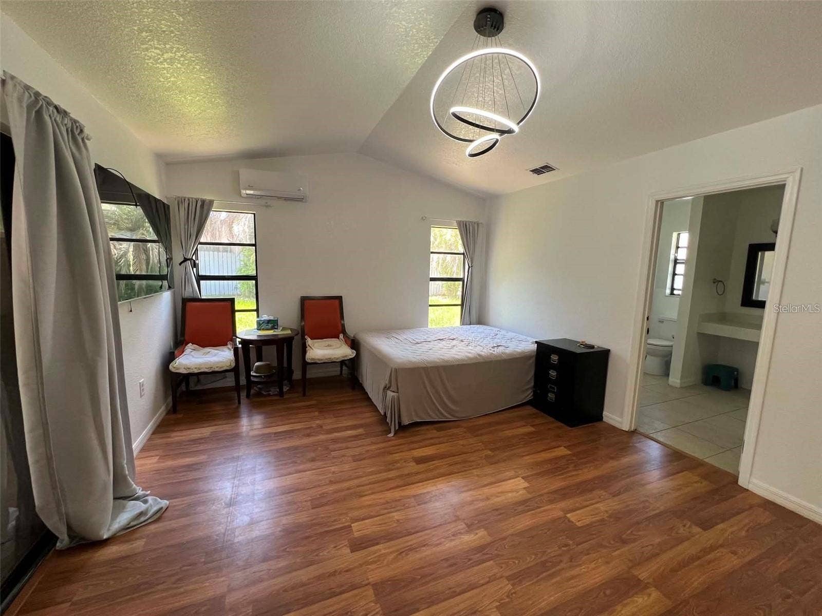 8936 ROSE HILL DRIVE, Orlando, FL 32818 8936 ROSE HILL DRIVE, Orlando, FL 32818