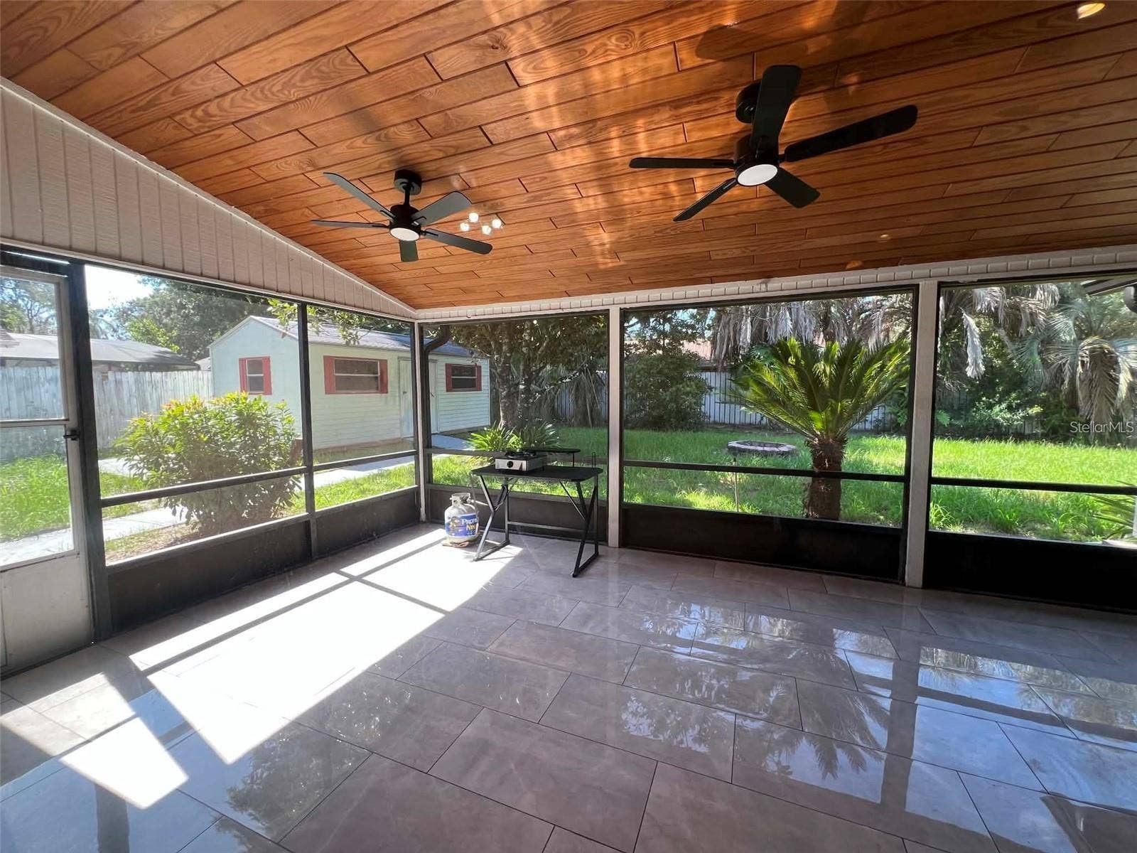 8936 ROSE HILL DRIVE, Orlando, FL 32818 8936 ROSE HILL DRIVE, Orlando, FL 32818