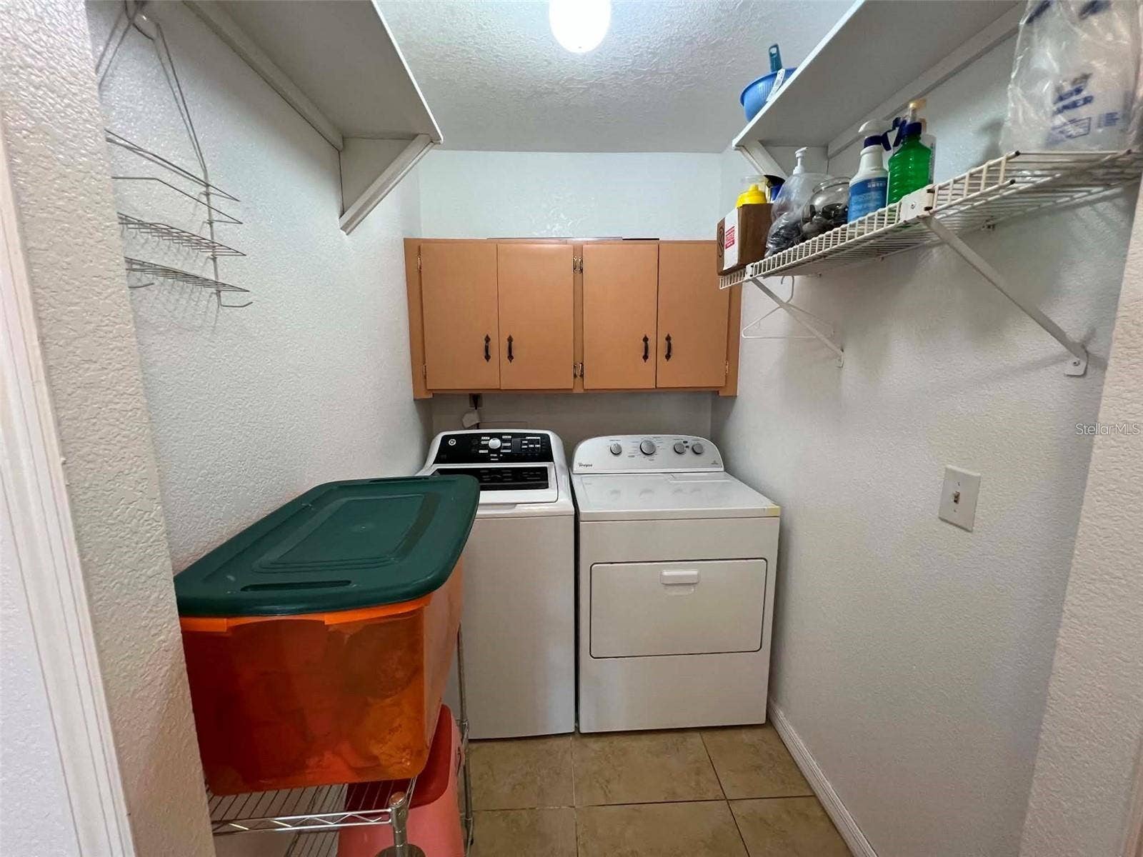 8936 ROSE HILL DRIVE, Orlando, FL 32818 8936 ROSE HILL DRIVE, Orlando, FL 32818