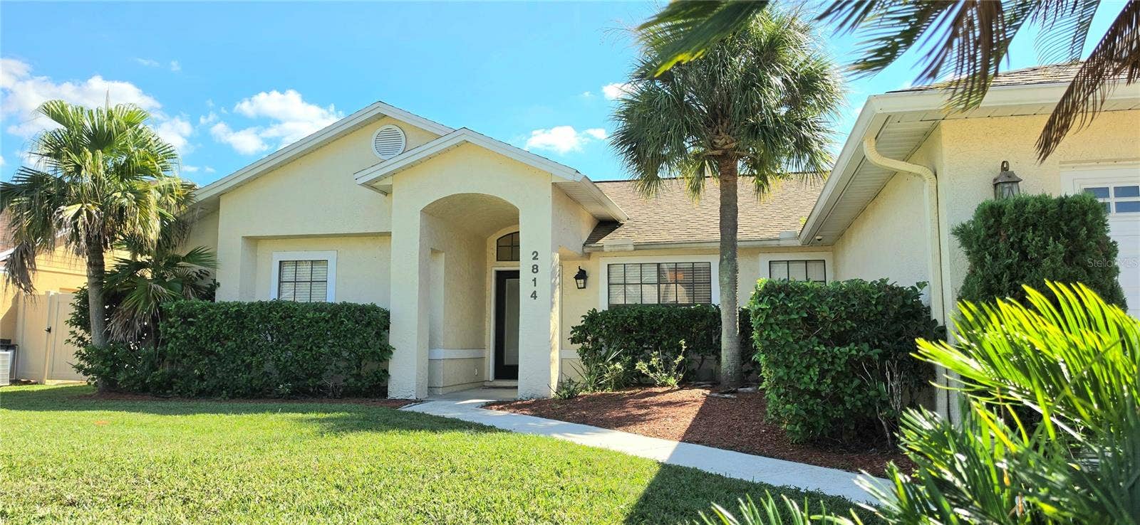 2814 EAGLE LAKE DRIVE, Orlando, FL 32837 2814 EAGLE LAKE DRIVE, Orlando, FL 32837