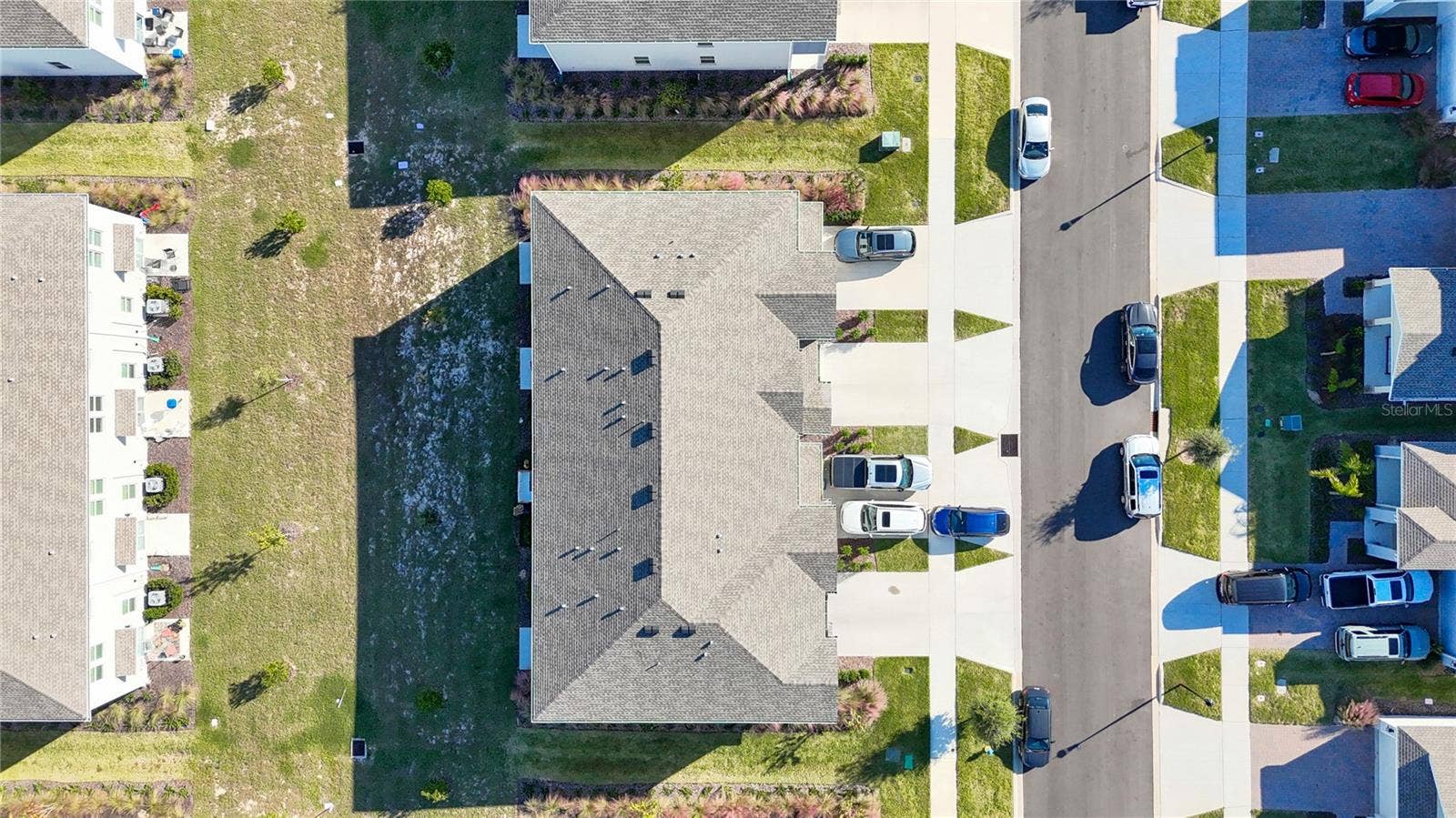 2614 RUNNERS CIRCLE, Clermont, FL 34714 2614 RUNNERS CIRCLE, Clermont, FL 34714