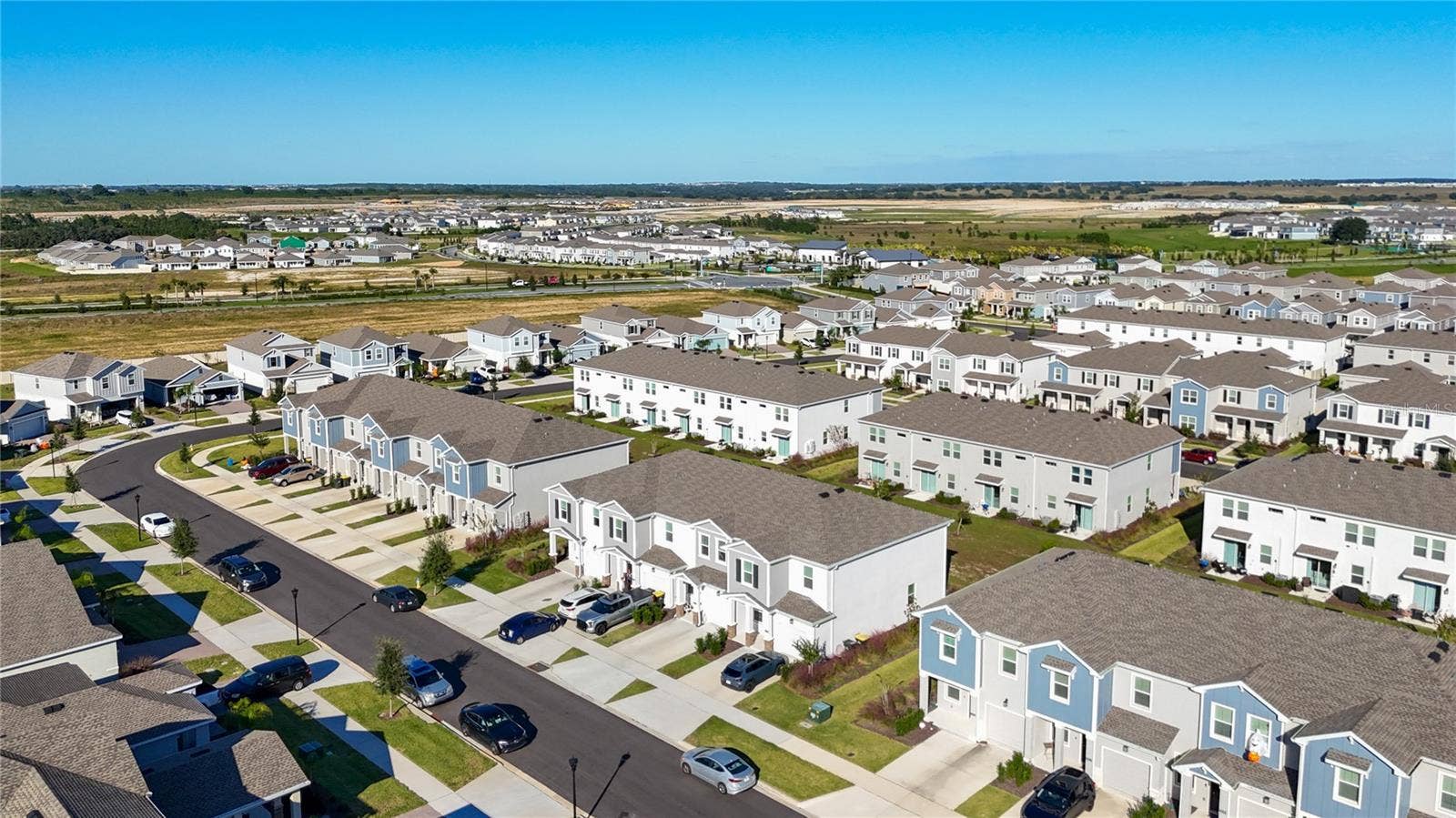2614 RUNNERS CIRCLE, Clermont, FL 34714 2614 RUNNERS CIRCLE, Clermont, FL 34714