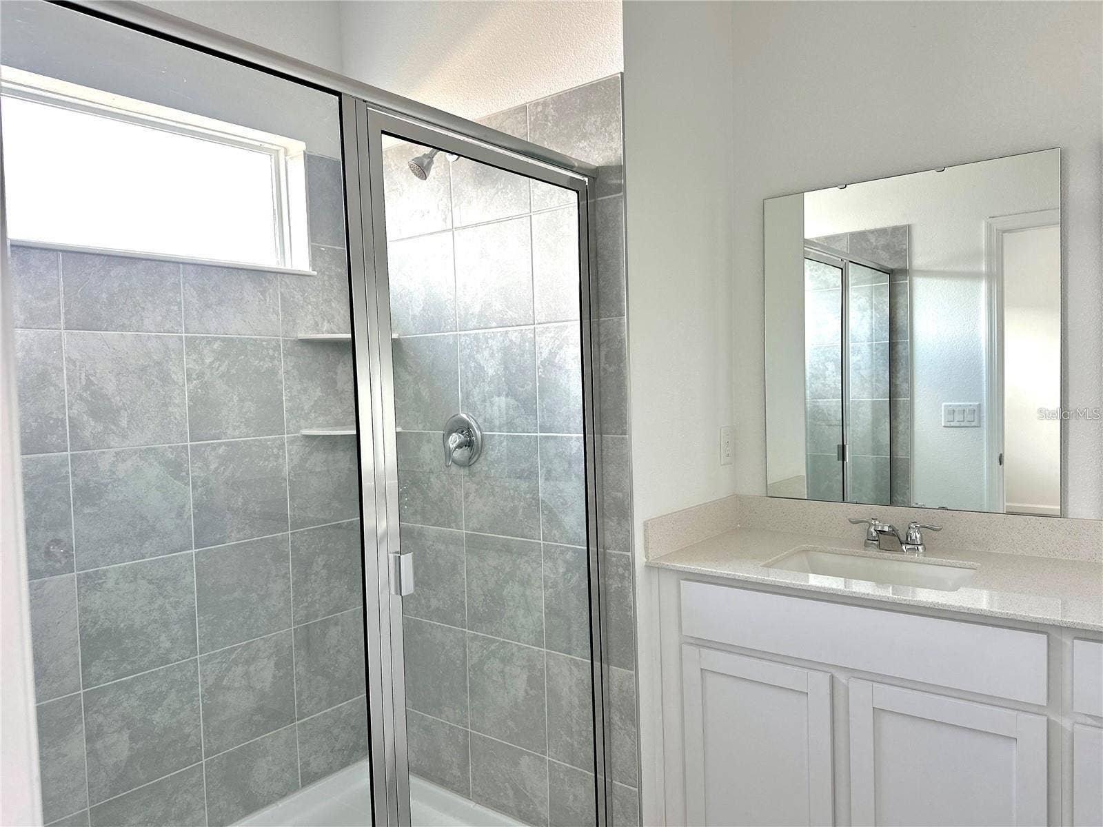 2432 SKYLINE LOOP, Poinciana, FL 34758 2432 SKYLINE LOOP, Poinciana, FL 34758