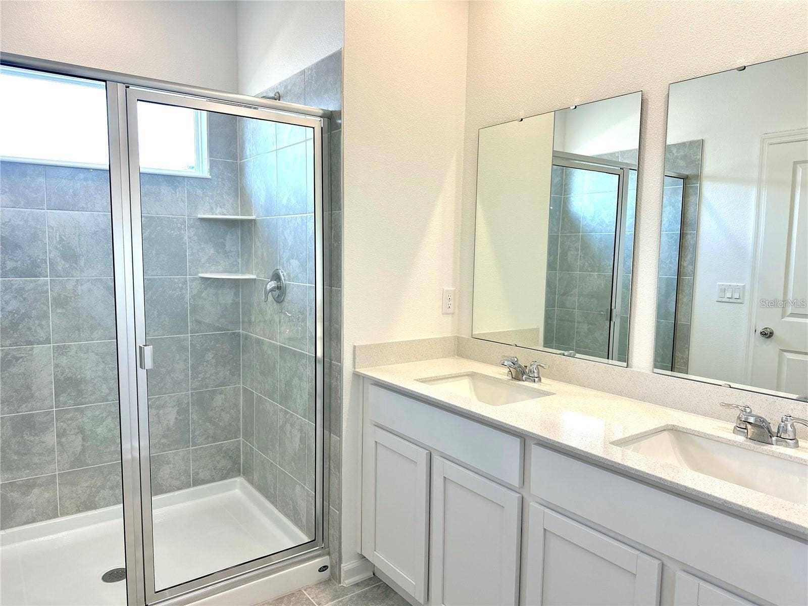 2432 SKYLINE LOOP, Poinciana, FL 34758 2432 SKYLINE LOOP, Poinciana, FL 34758