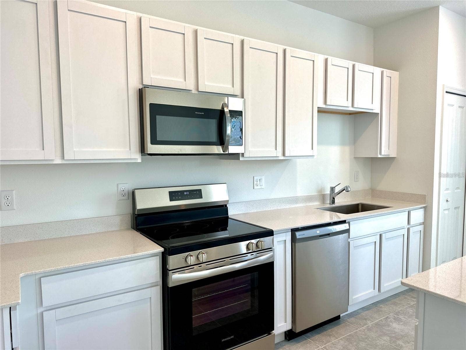 2432 SKYLINE LOOP, Poinciana, FL 34758 2432 SKYLINE LOOP, Poinciana, FL 34758
