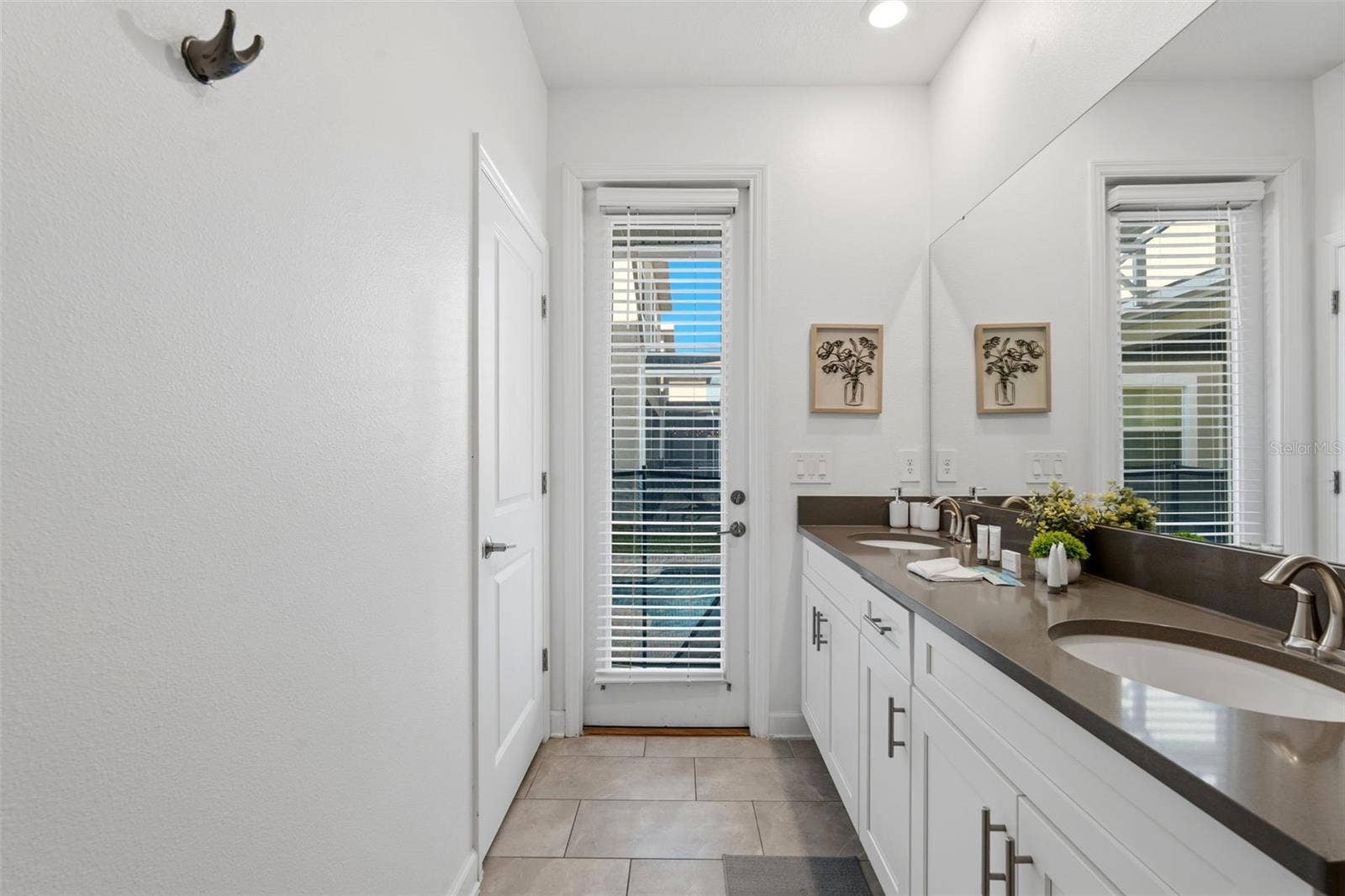 9143 SOMMERSET HILLS DRIVE, Davenport, FL 33896 2th bathroom