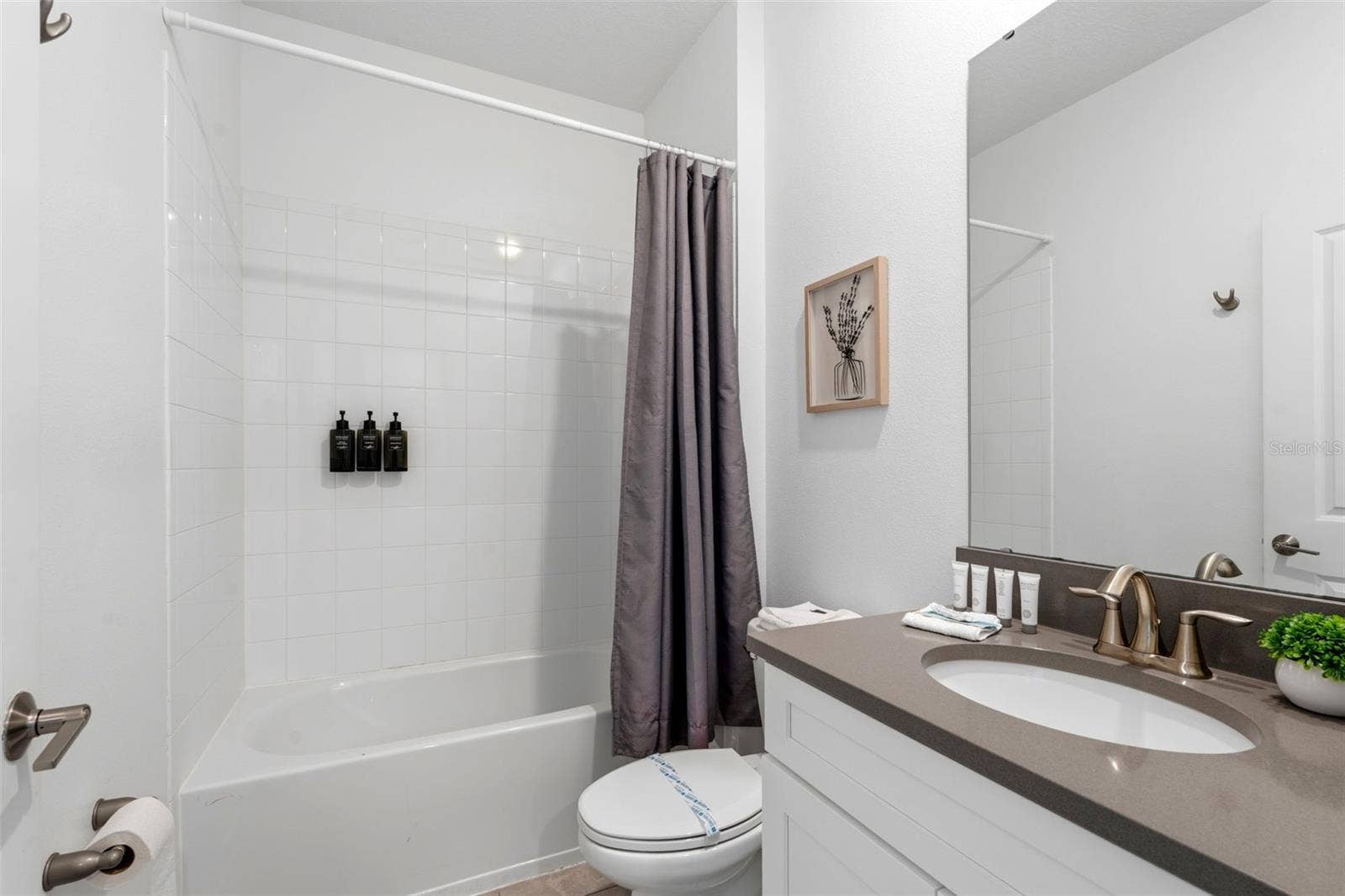9143 SOMMERSET HILLS DRIVE, Davenport, FL 33896 1bathroom first floor