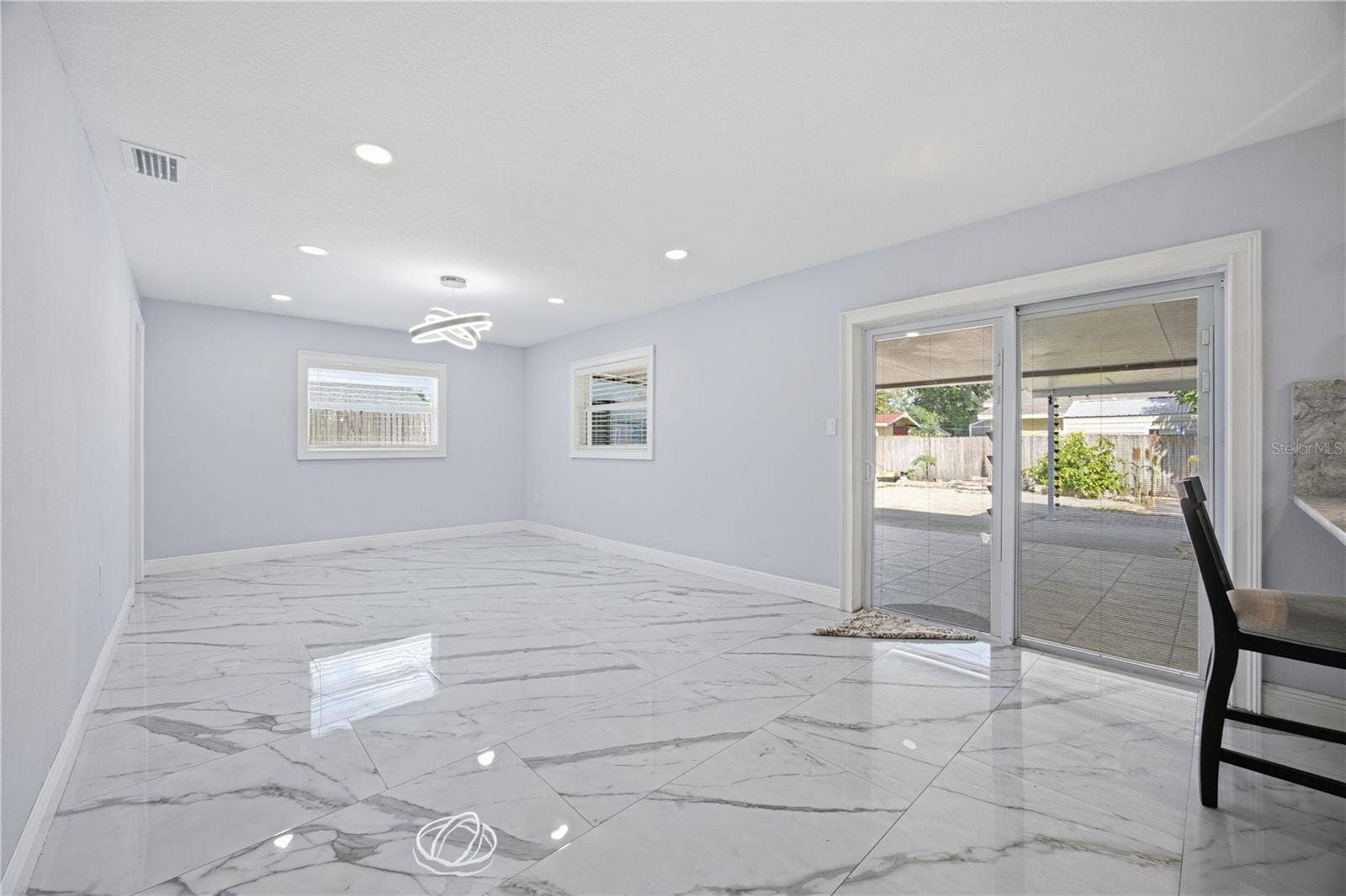 712 VIRGINIA LANE, Apopka, FL 32703