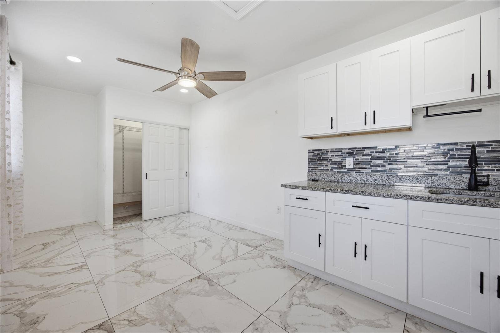 712 VIRGINIA LANE, Apopka, FL 32703