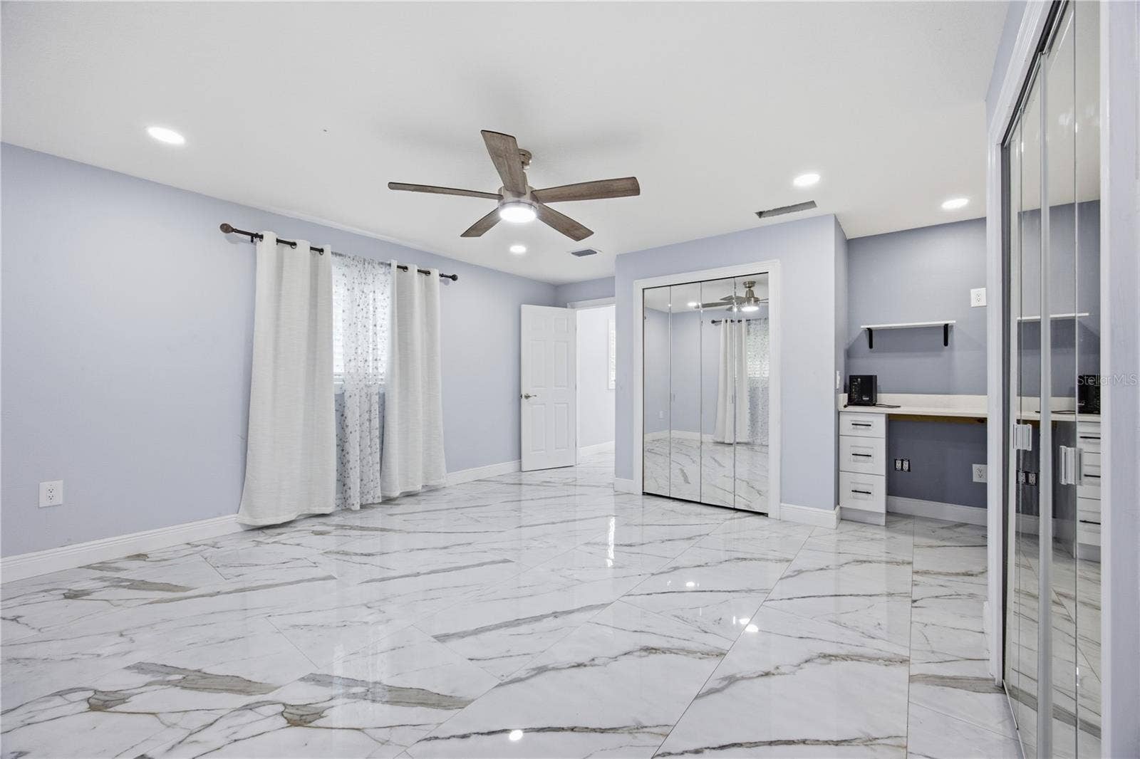 712 VIRGINIA LANE, Apopka, FL 32703