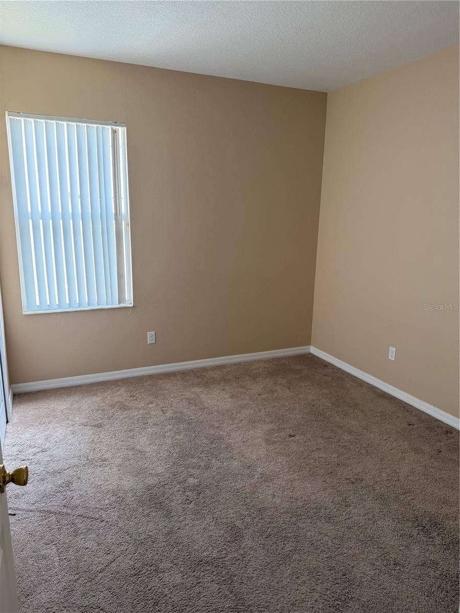 1211 KNOLLWOOD DRIVE, Davenport, FL 33837