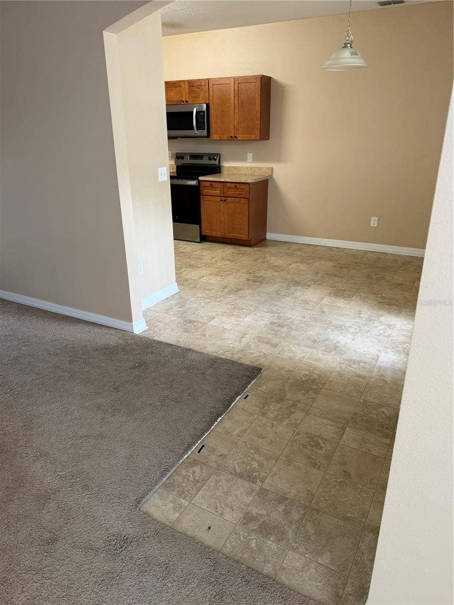 1211 KNOLLWOOD DRIVE, Davenport, FL 33837