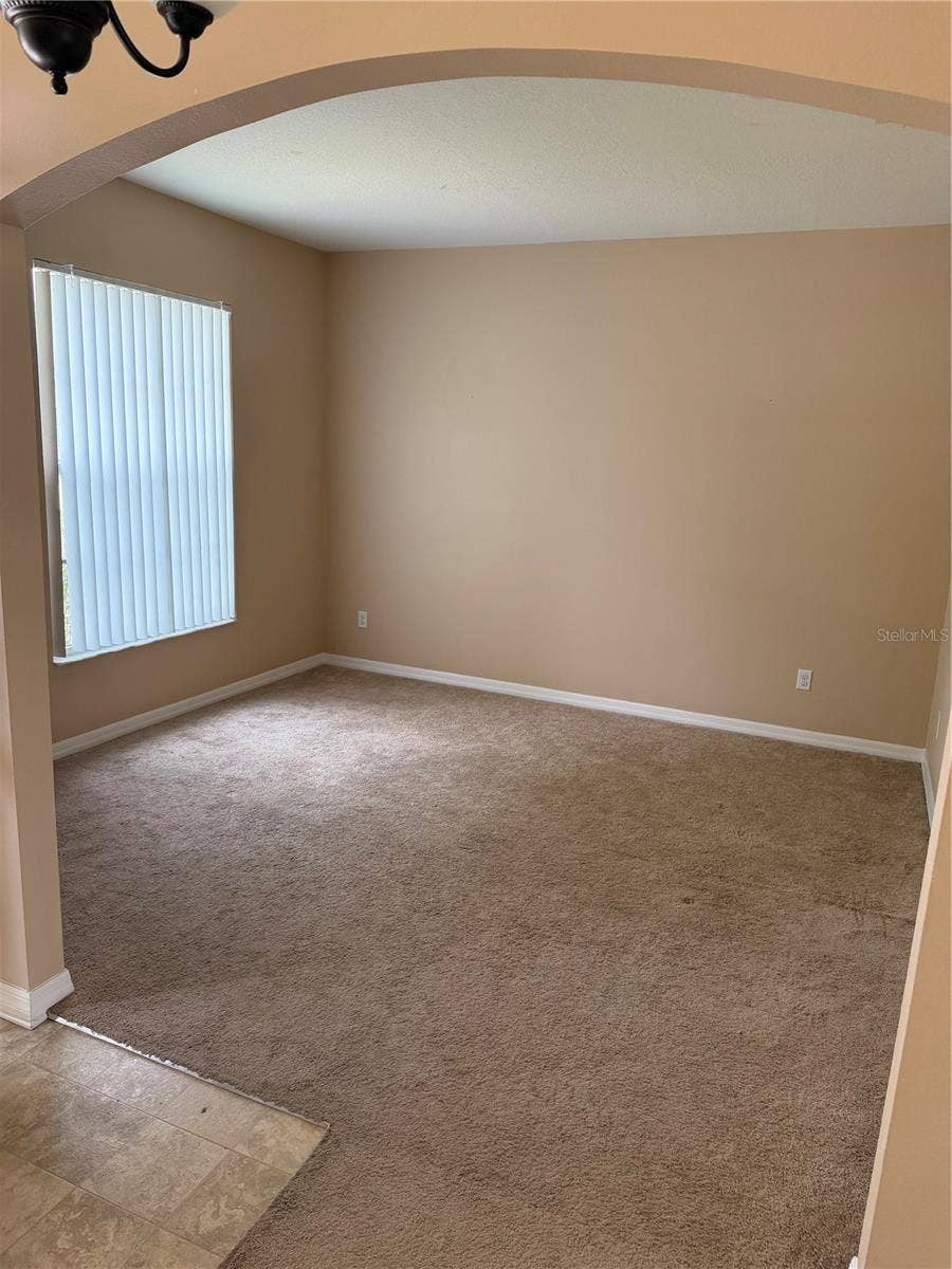 1211 KNOLLWOOD DRIVE, Davenport, FL 33837