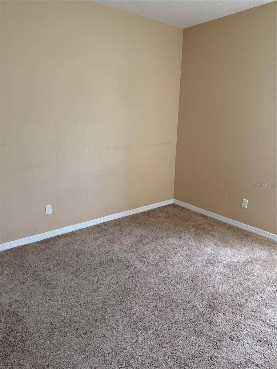 1211 KNOLLWOOD DRIVE, Davenport, FL 33837