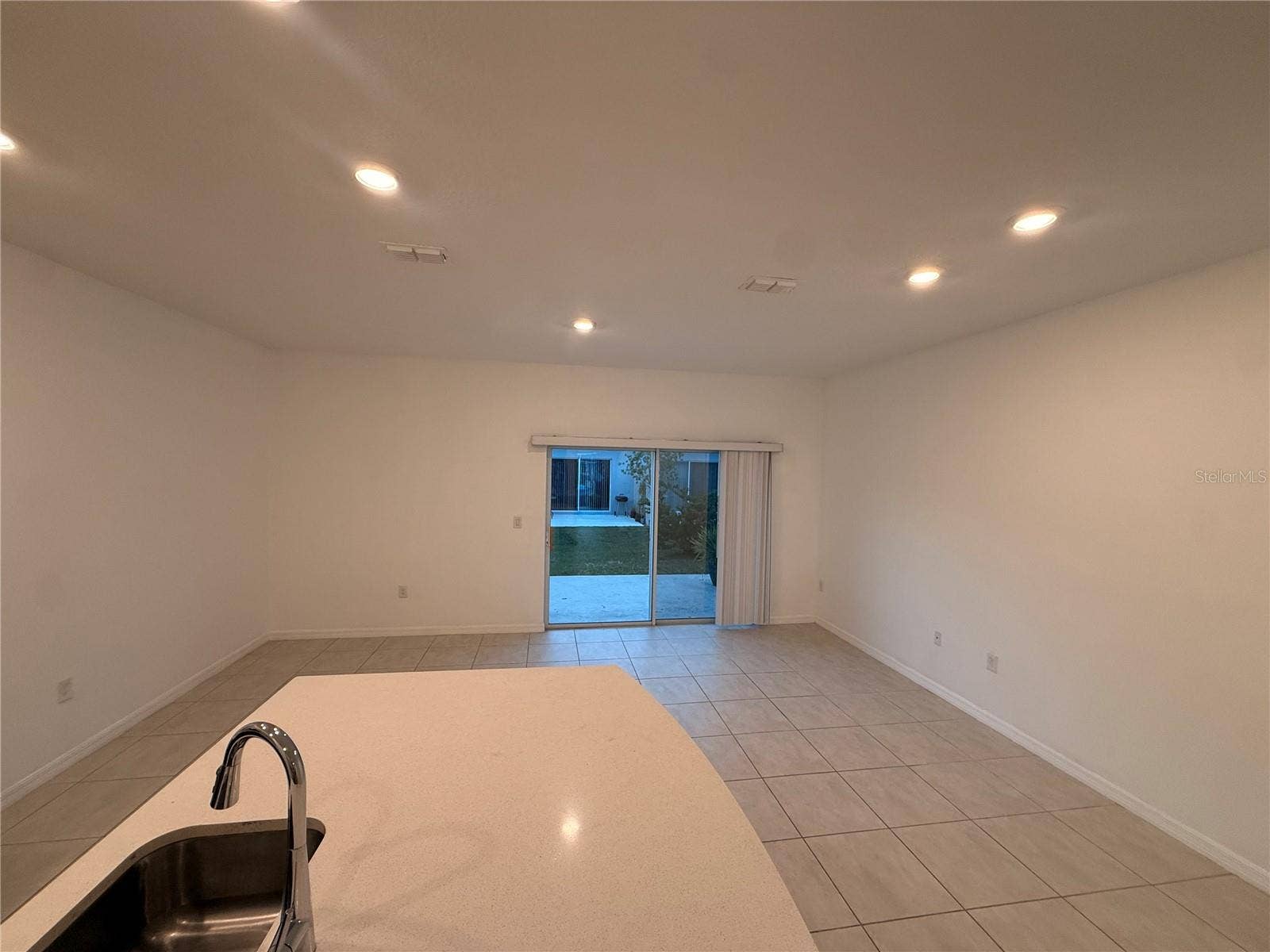 2906 CANARY AVENUE, Davenport, FL 33837 2906 CANARY AVENUE, Davenport, FL 33837