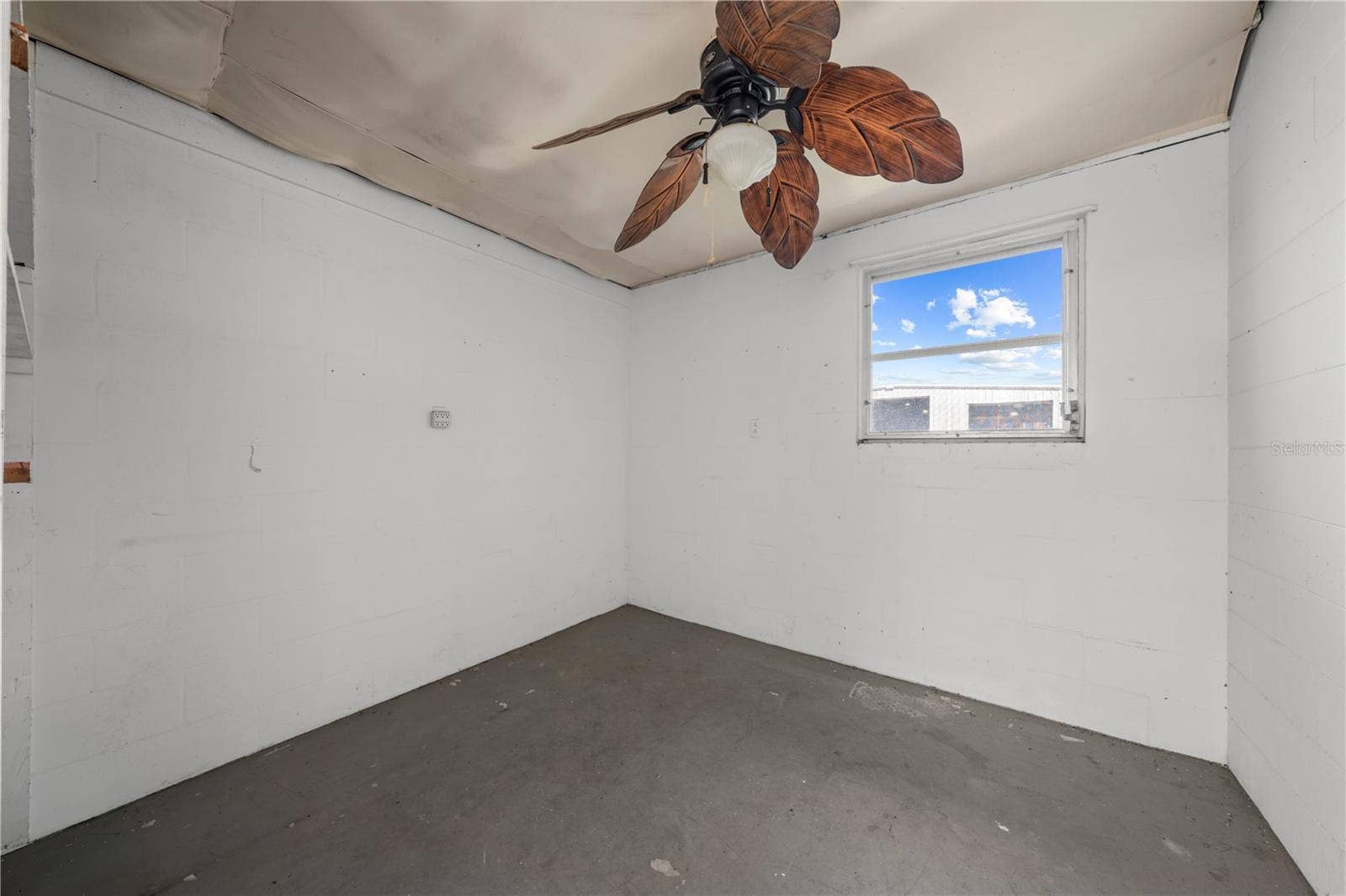 1400 CAROLINA AVE, St Cloud, FL 34769