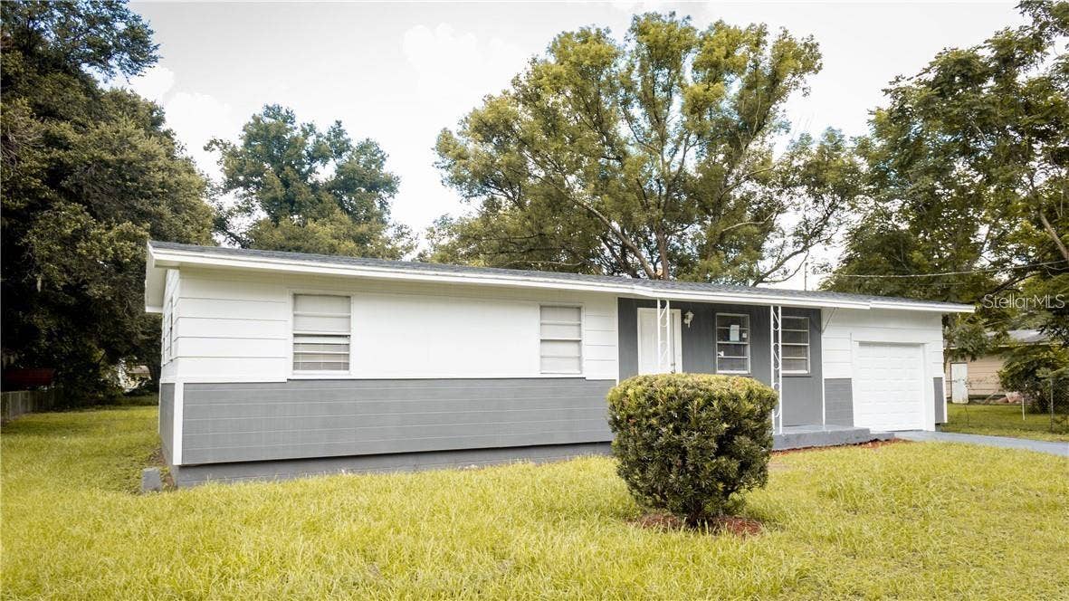 215 S FRENCH AVENUE, Fort Meade, FL 33841 215 S FRENCH AVENUE, Fort Meade, FL 33841