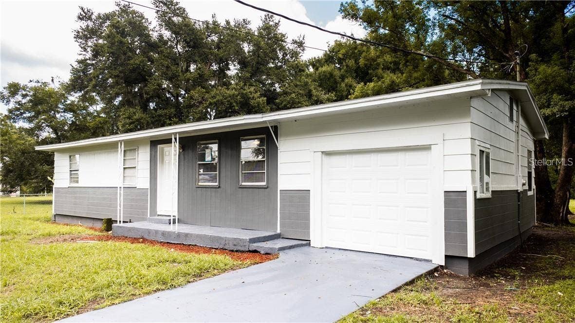 215 S FRENCH AVENUE, Fort Meade, FL 33841 215 S FRENCH AVENUE, Fort Meade, FL 33841