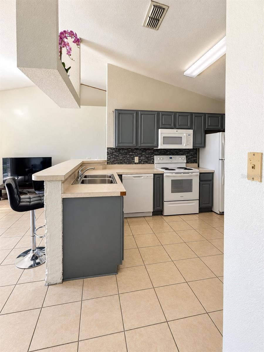 239 GREAT YARMOUTH COURT, Kissimmee, FL 34758 239 GREAT YARMOUTH COURT, Kissimmee, FL 34758