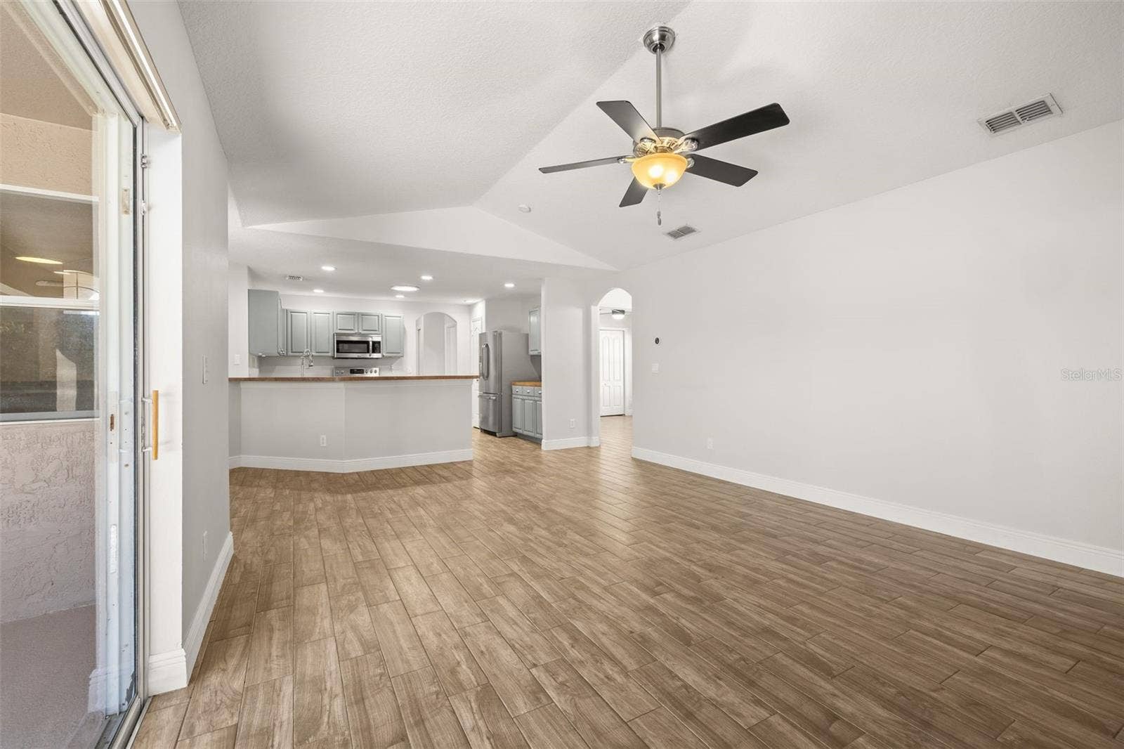 543 DOLCETTO DRIVE, Davenport, FL 33897 543 DOLCETTO DRIVE, Davenport, FL 33897