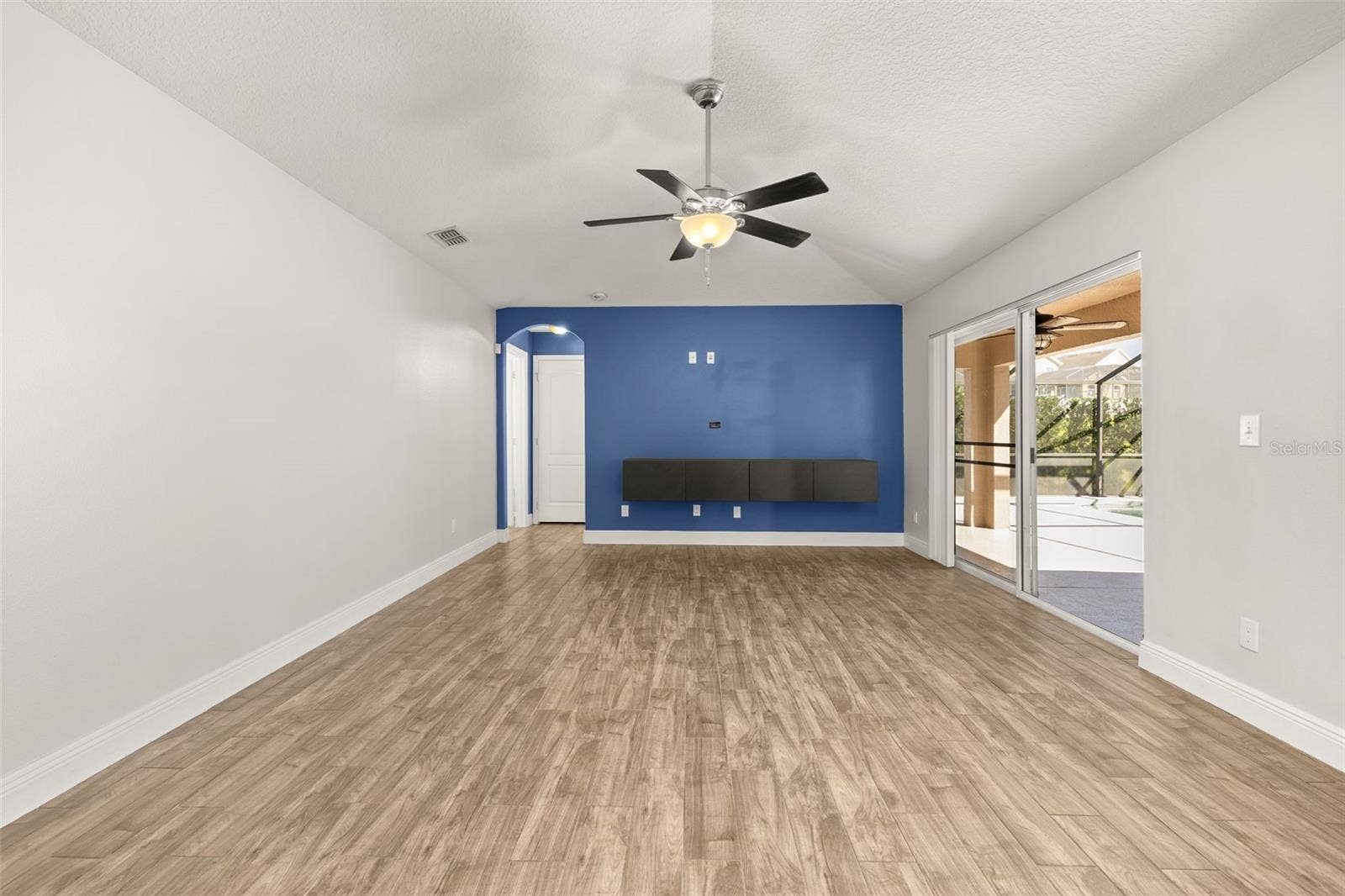 543 DOLCETTO DRIVE, Davenport, FL 33897 543 DOLCETTO DRIVE, Davenport, FL 33897