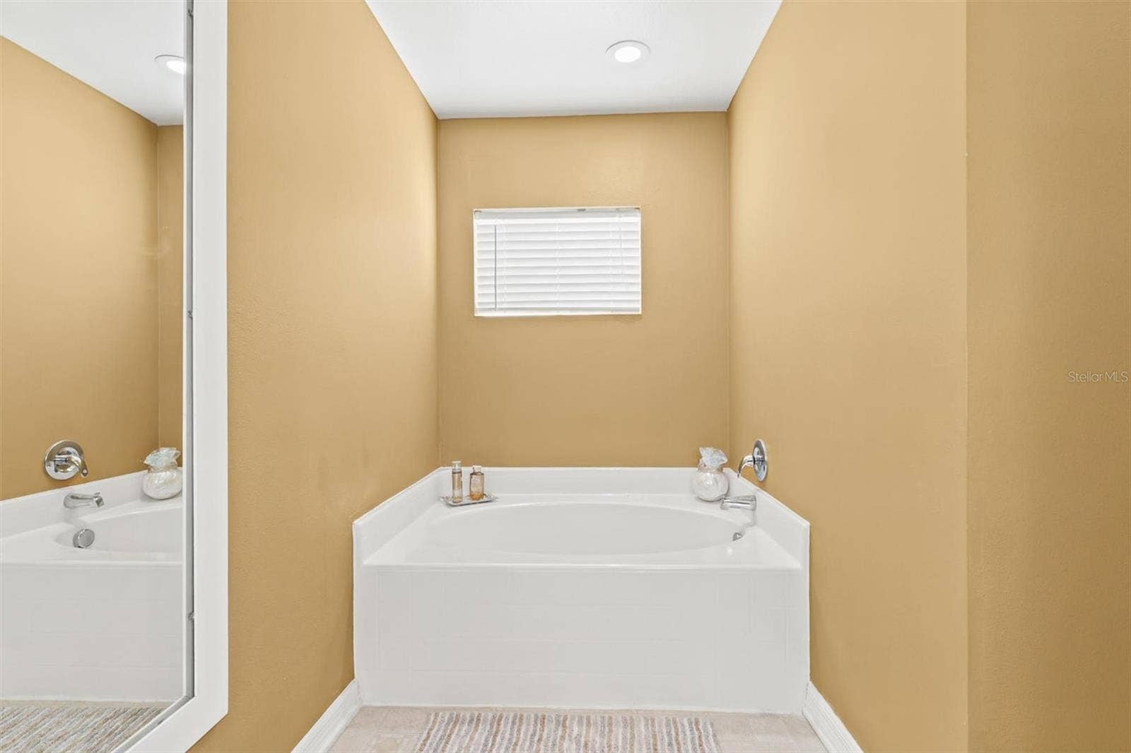 Primary Bathroom - Garden Tub